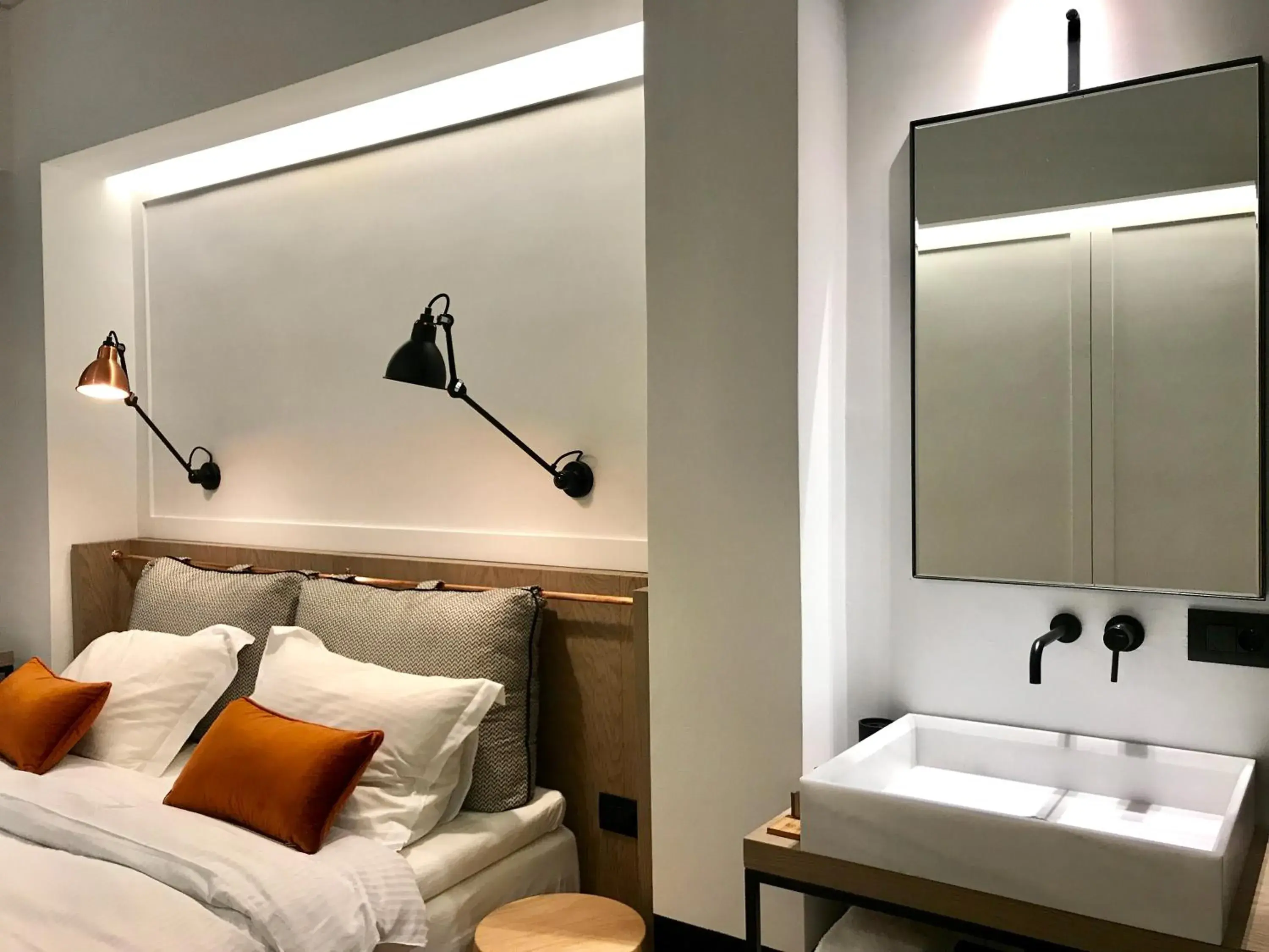 Bedroom, Bathroom in Niki Athens Hotel