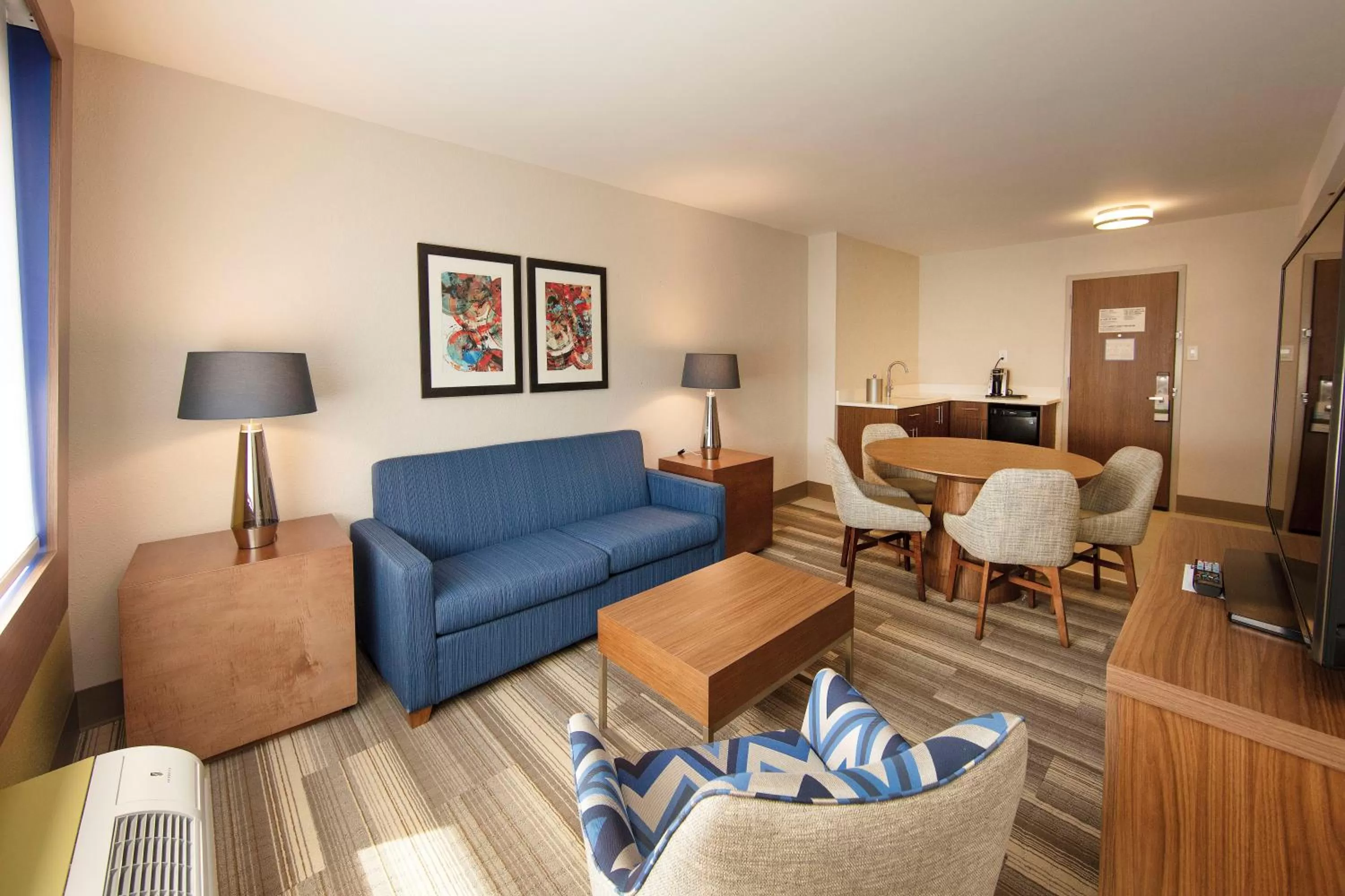 Photo of the whole room in Holiday Inn Express Athens - University Area by IHG