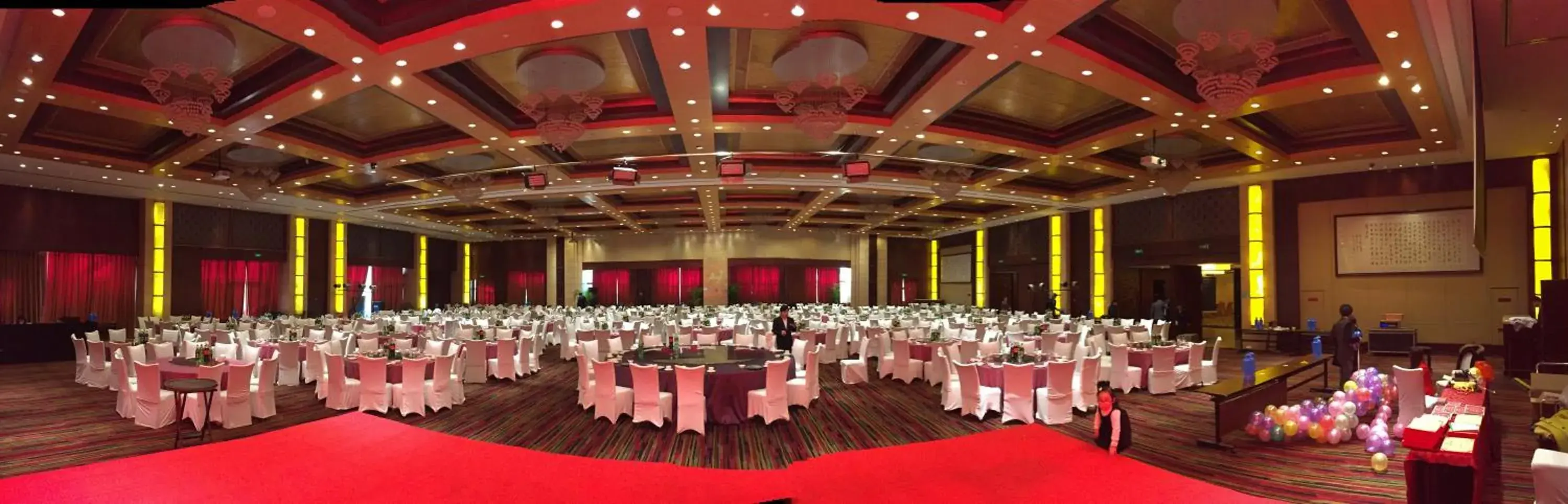 Meeting/conference room, Banquet Facilities in Qingdao Parkview Holiday Hotel