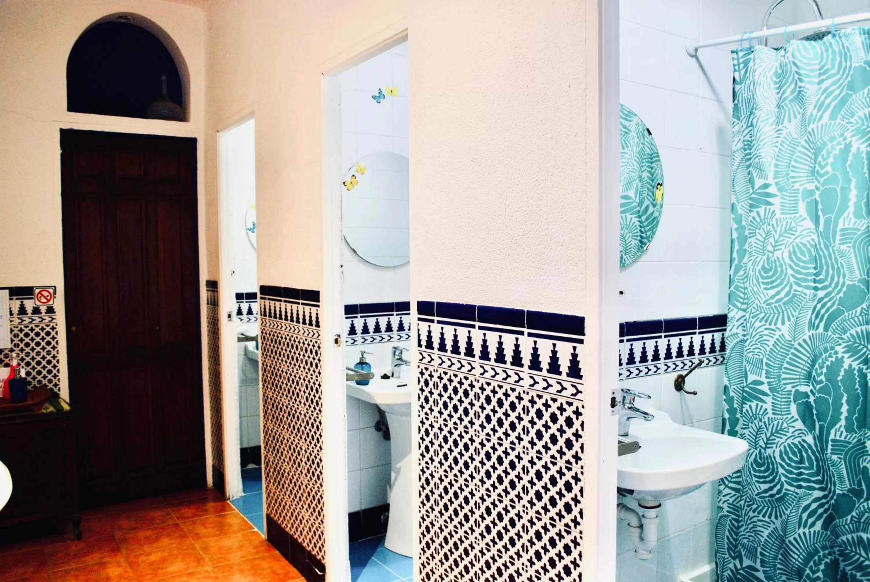 Bathroom in Backpacker Al-Katre