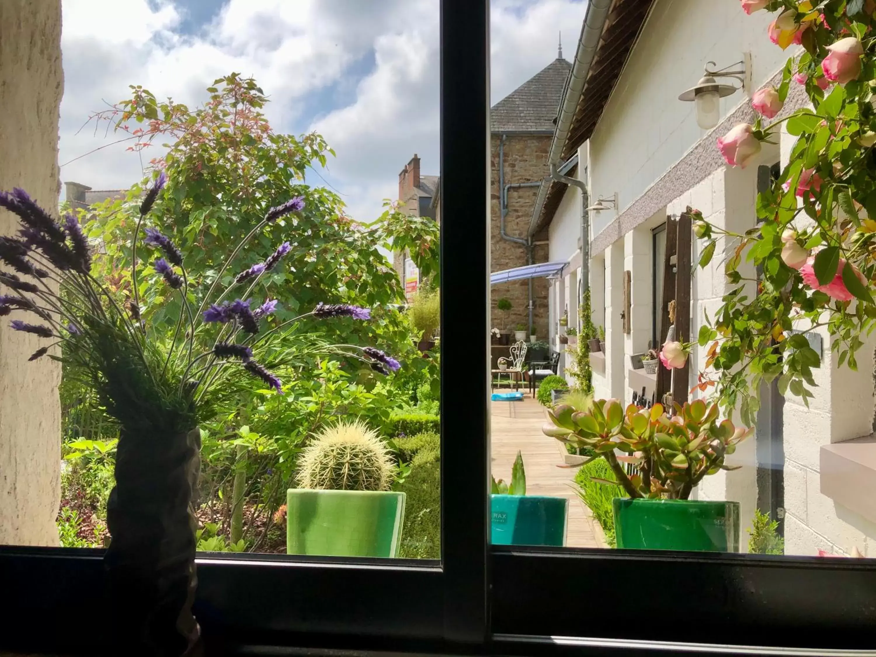 Garden view in Le grenier du jardin