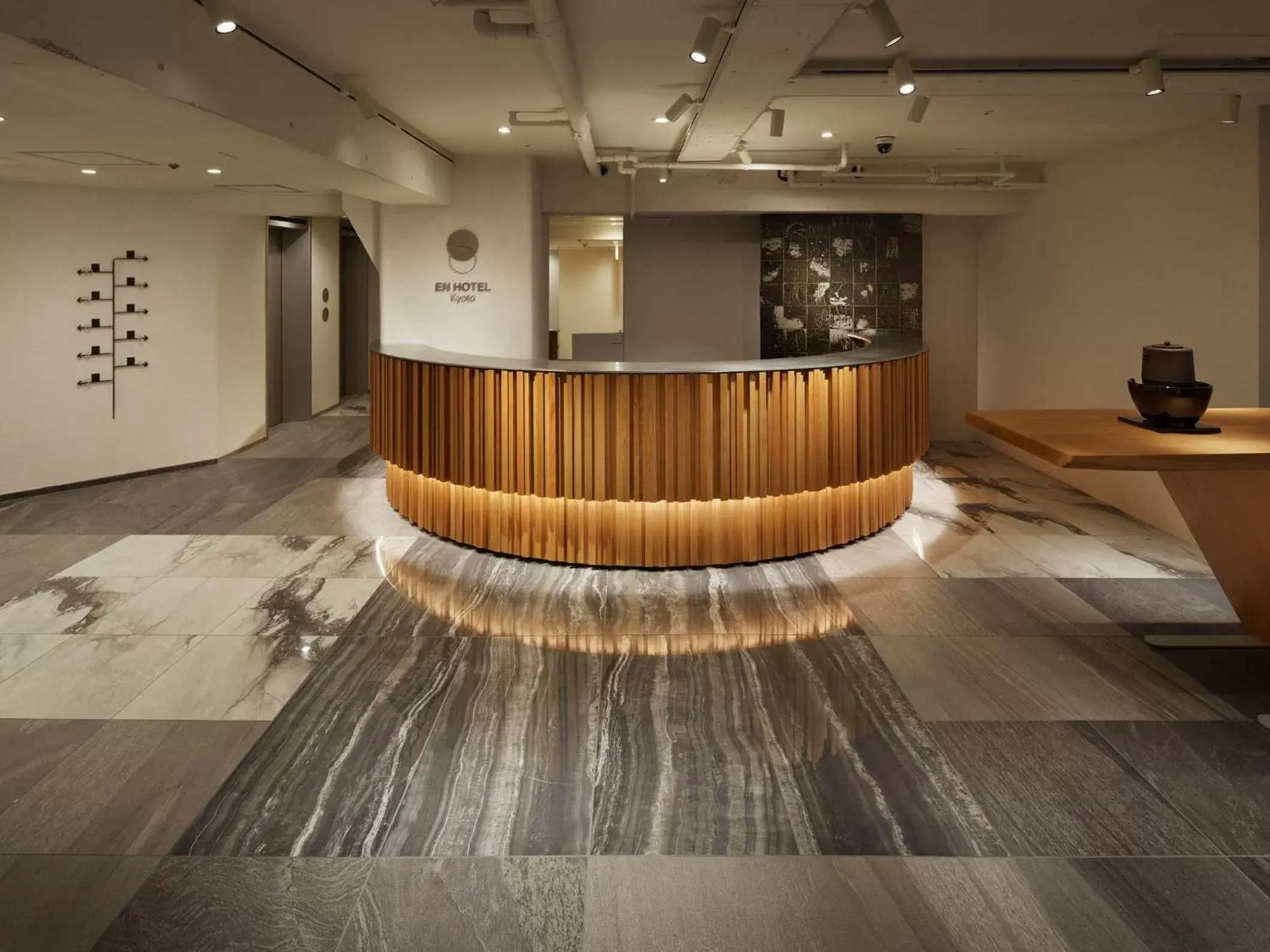 Lobby or reception in EN HOTEL Kyoto