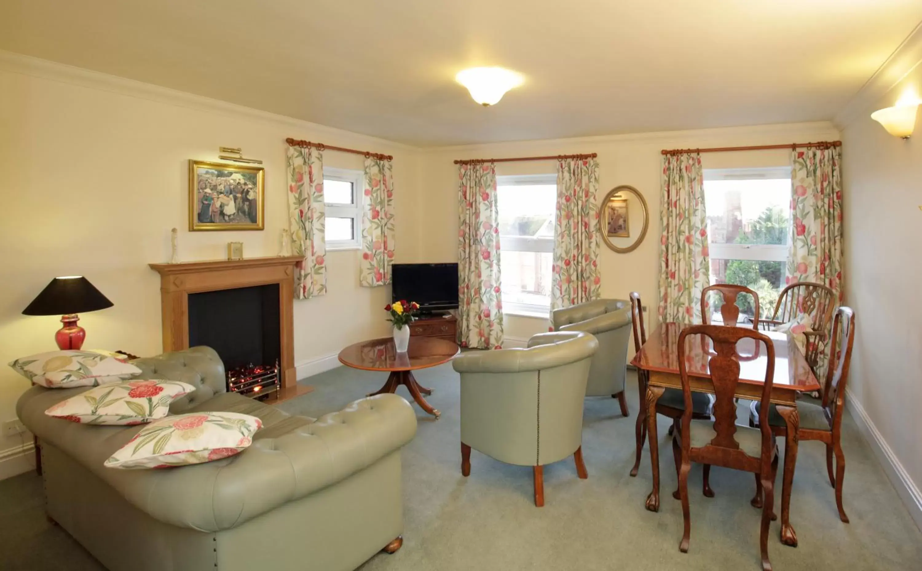 Day, Seating Area in The Corbyn Apartments