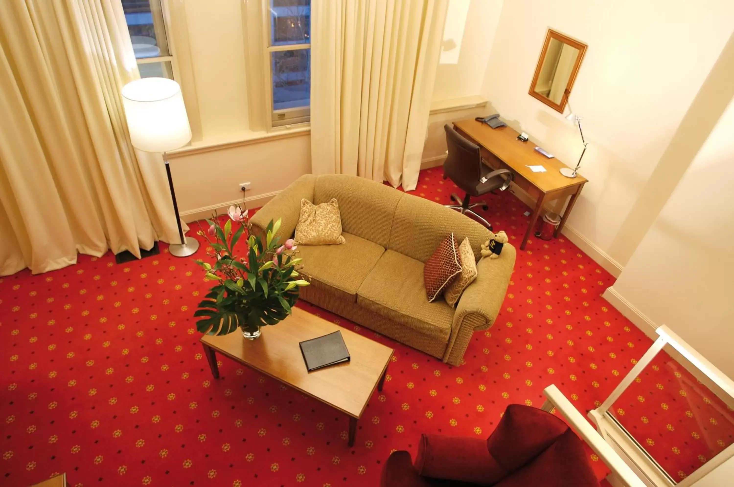 Living room, Seating Area in Grand Hotel Melbourne