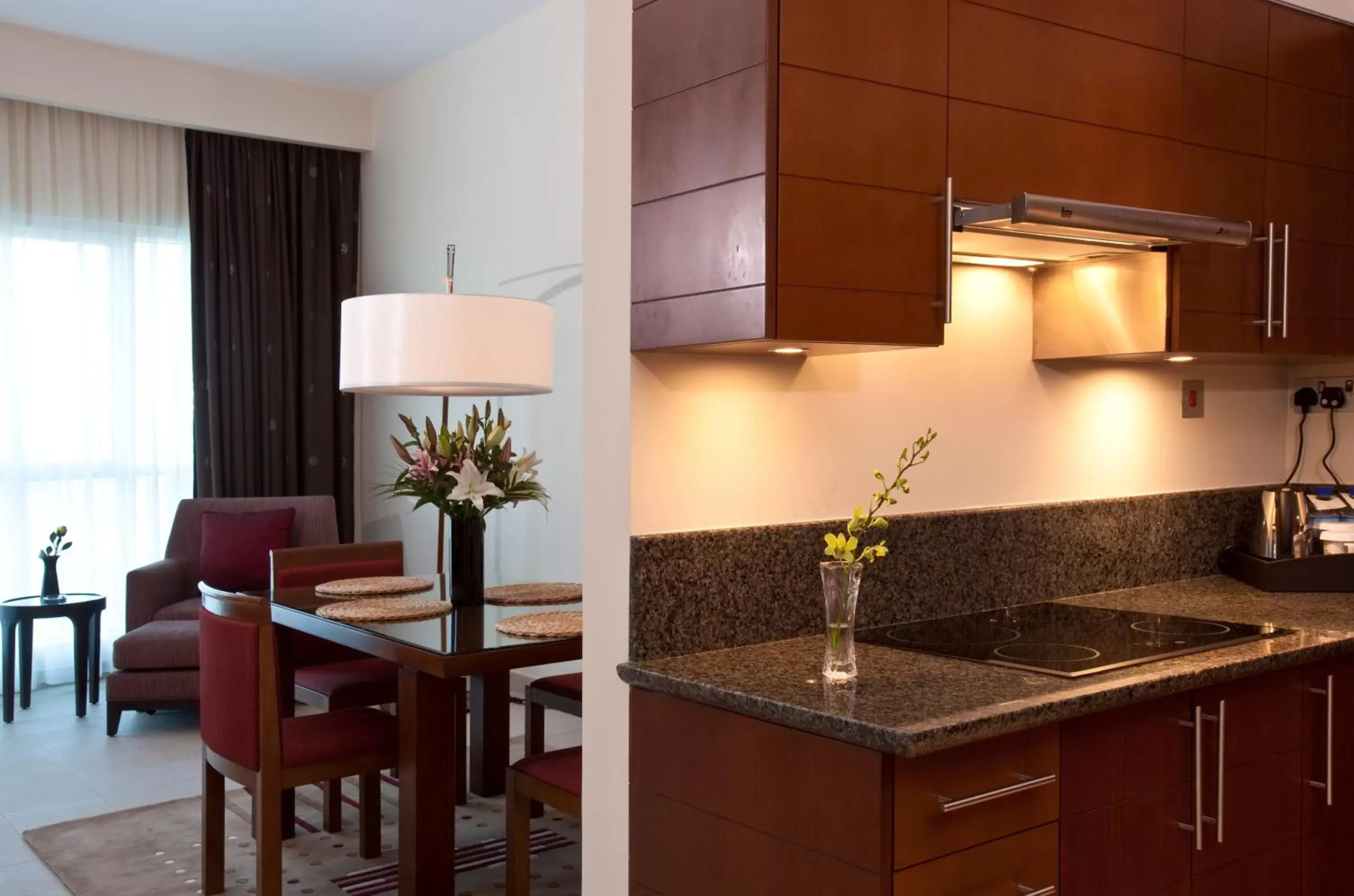 Kitchen or kitchenette, Kitchen/Kitchenette in Grand Millennium Al Wahda Hotel and Executive Apartments Abu Dhabi