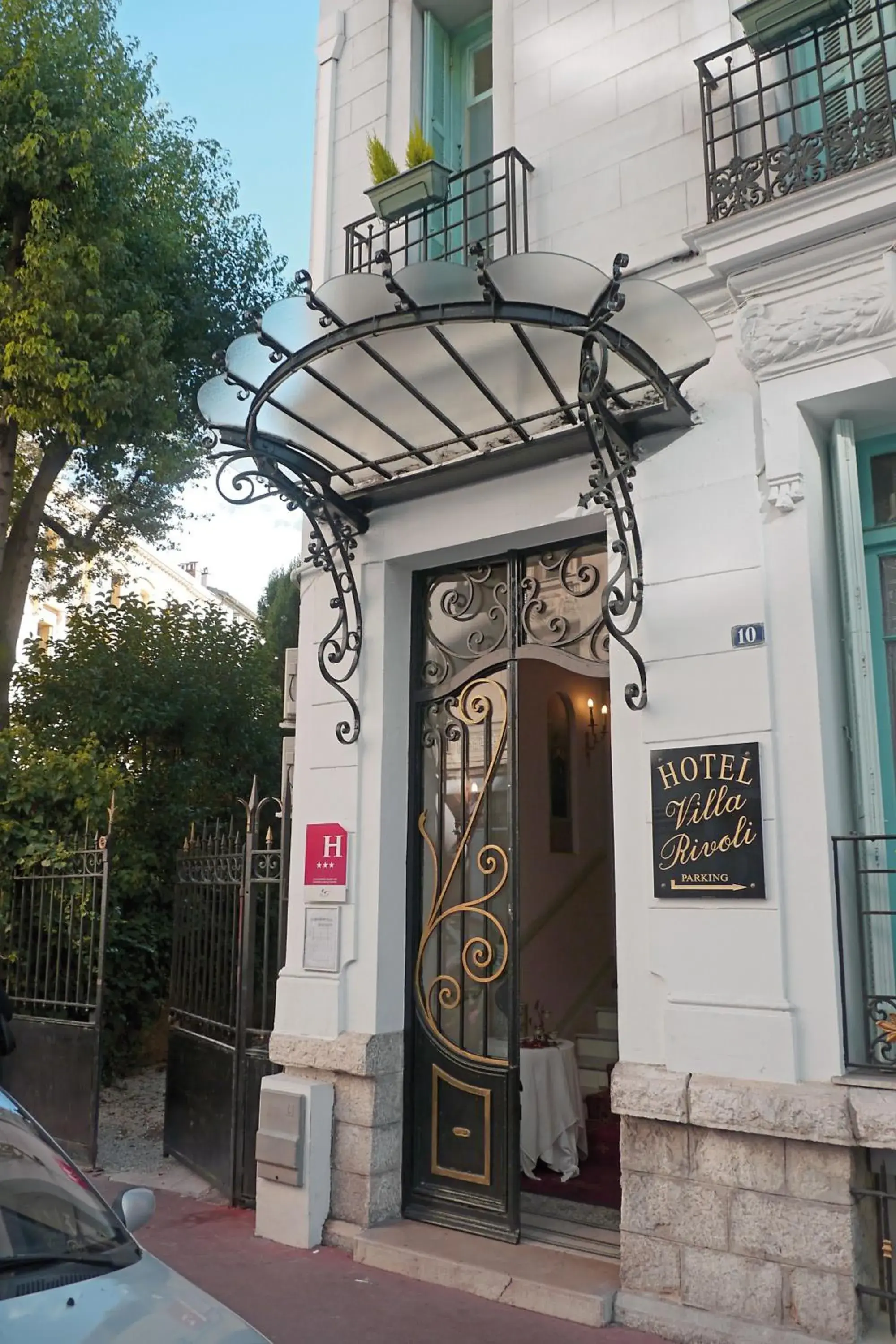 Facade/entrance, Property Building in Hotel Villa Rivoli