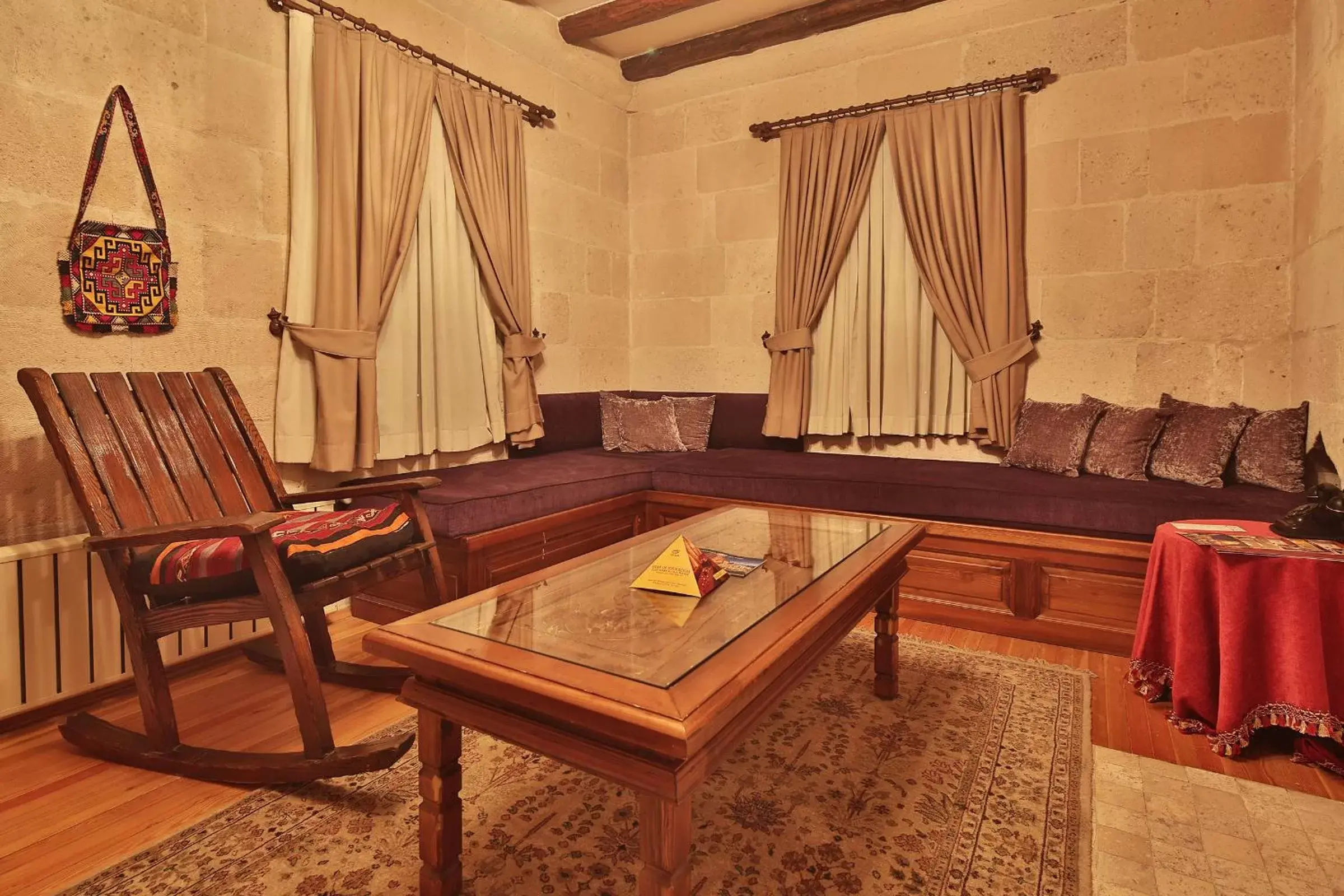 TV and multimedia, Seating Area in Cappadocia Cave Suites