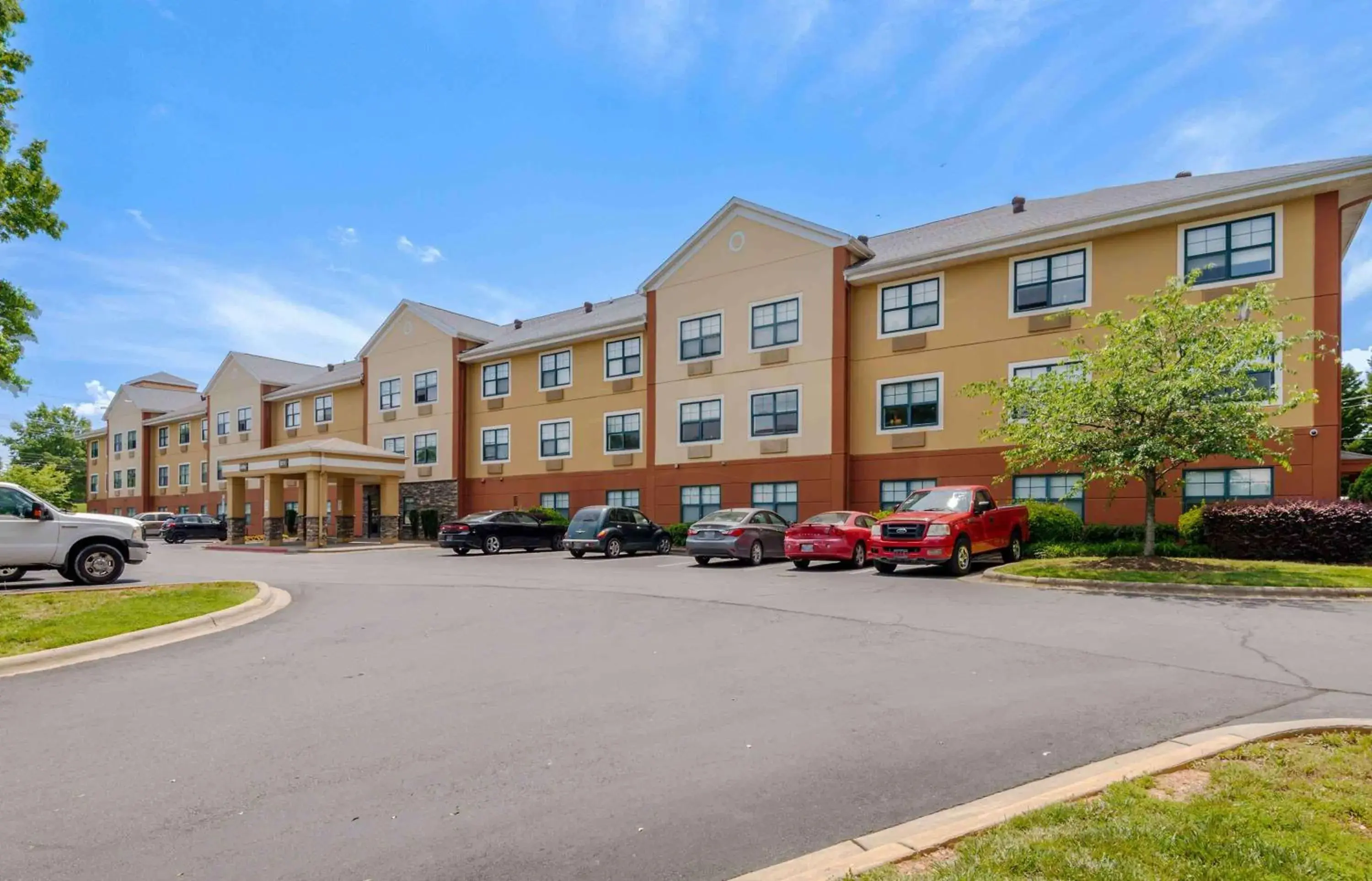 Property Building in Extended Stay America Suites - Charlotte - University Place