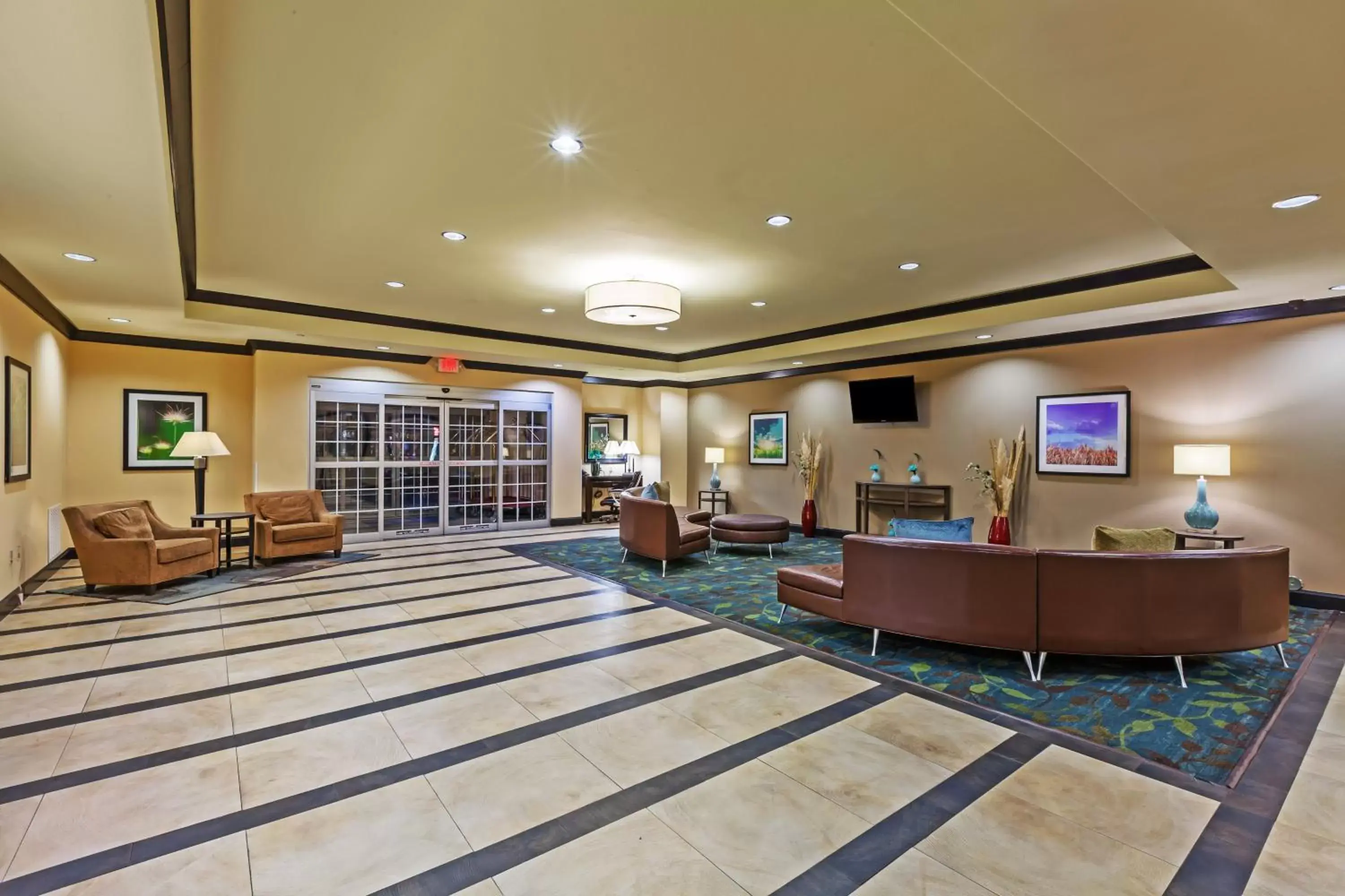 Property building, Lobby/Reception in Candlewood Amarillo-Western Crossing, an IHG Hotel