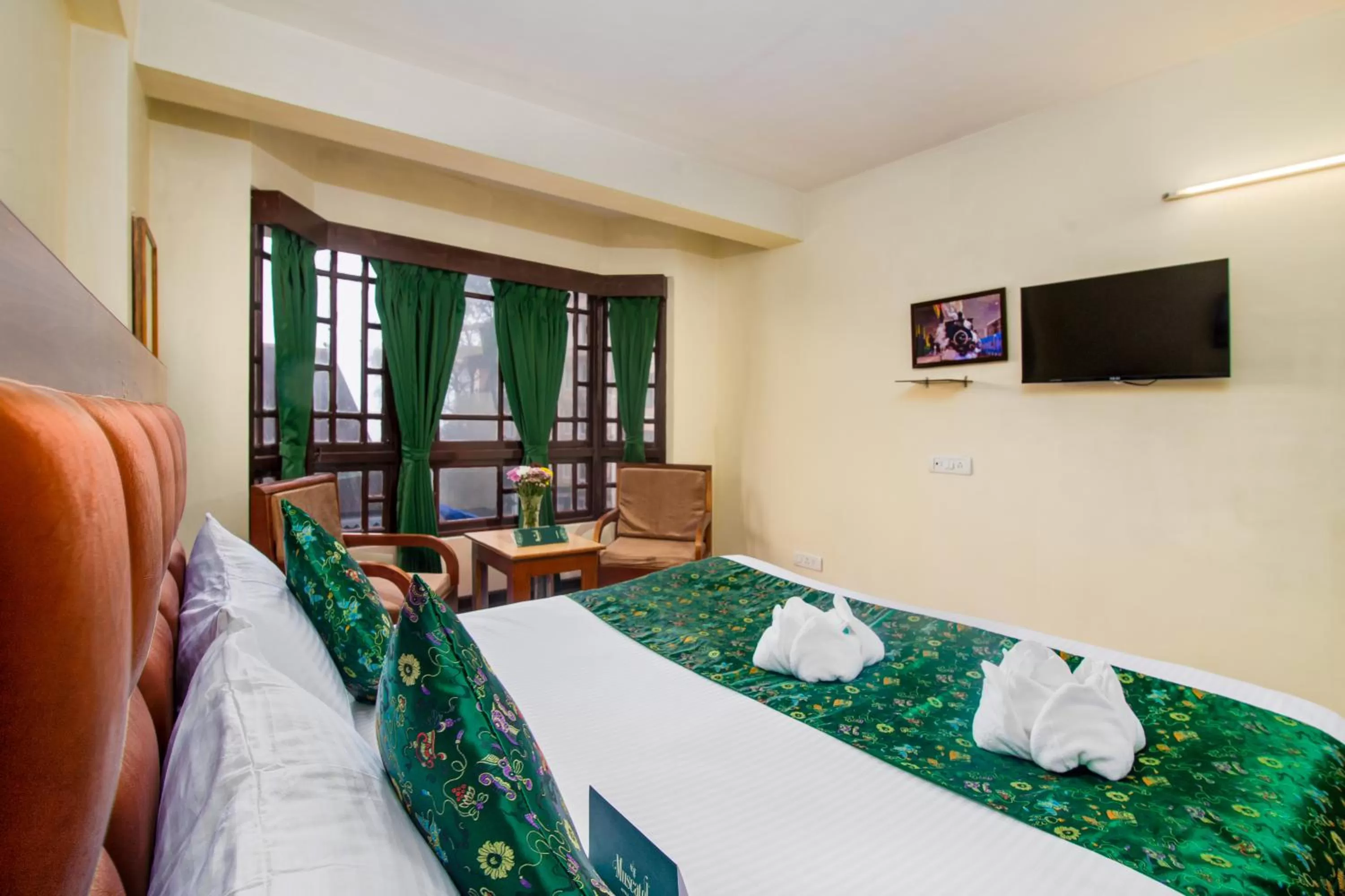 Bed in Muscatel BhumSang - 200 Mts from Mall Road