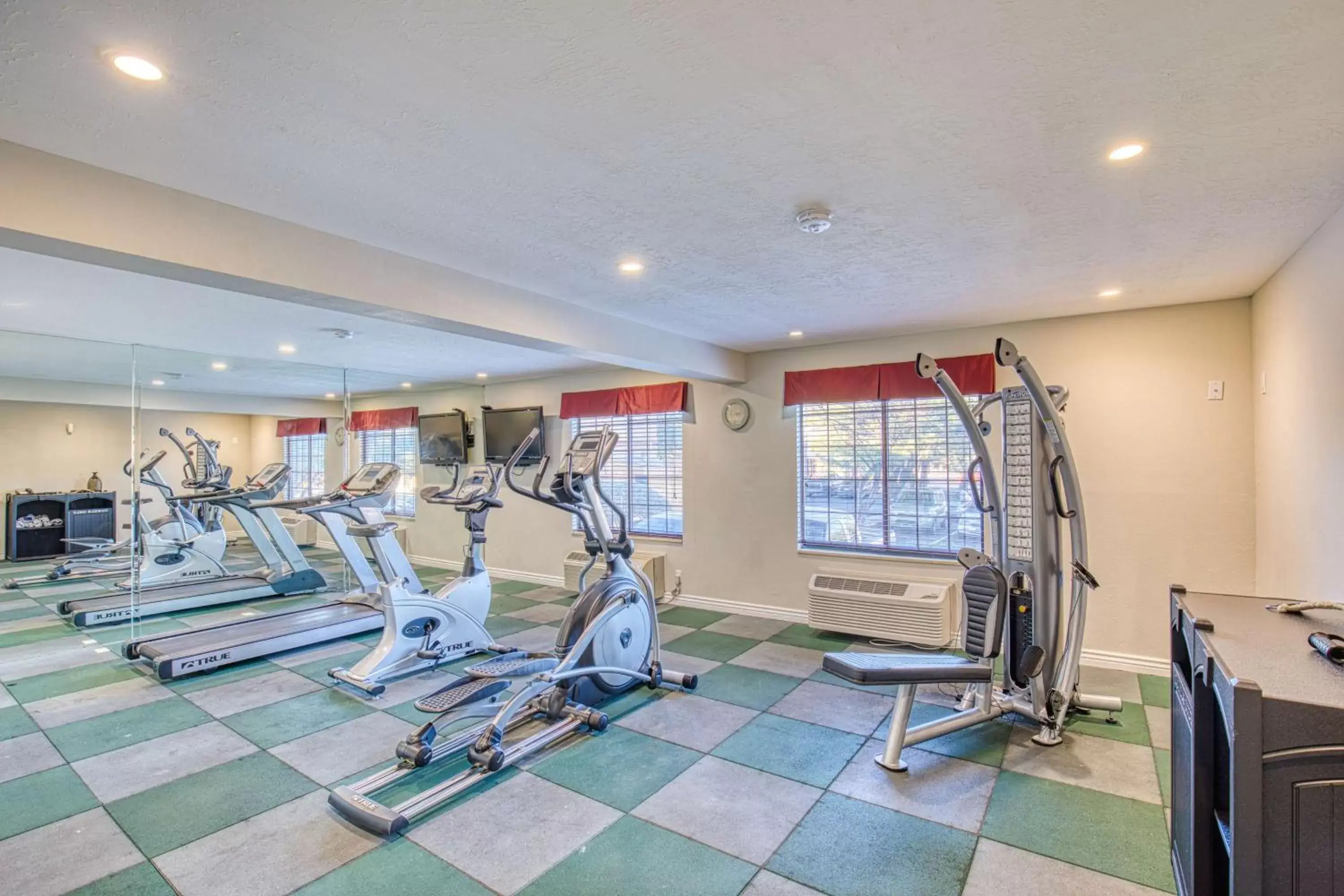 Fitness centre/facilities, Fitness Center/Facilities in Best Western Green Valley Inn