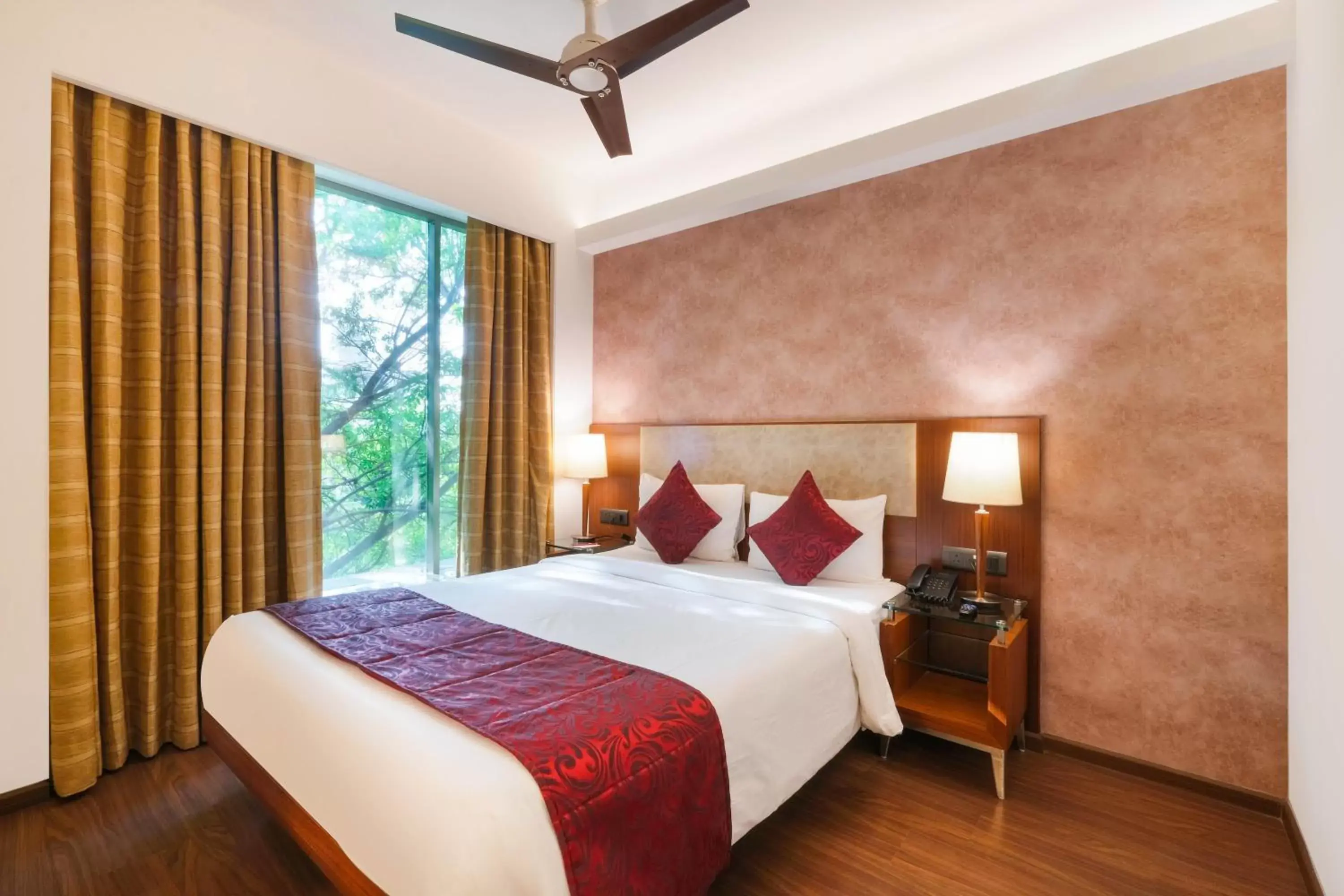 Bed in 7 Apple Hotel - Viman Nagar Pune