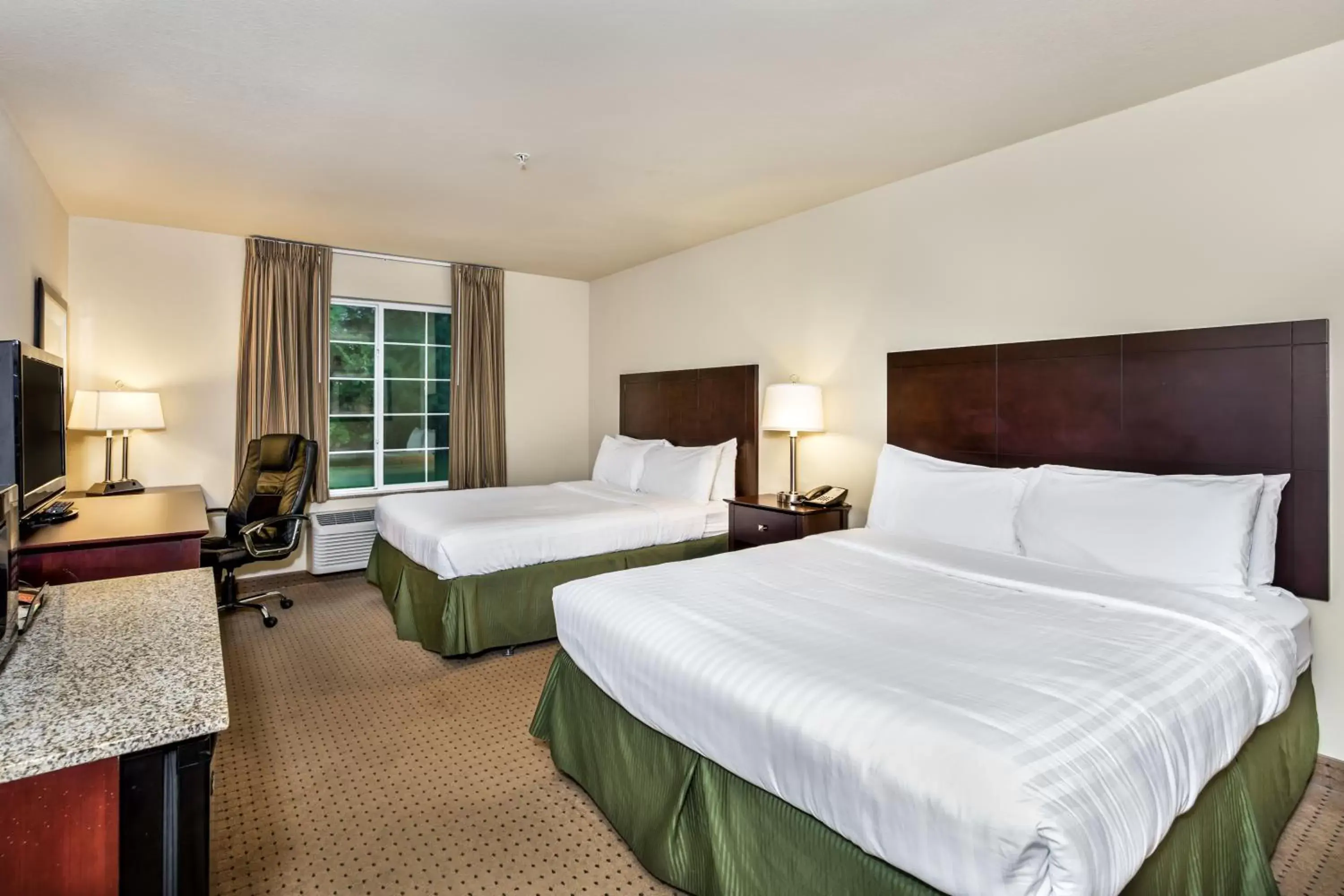 Photo of the whole room, Bed in Cobblestone Inn & Suites - Vinton, IA Photo of the whole room, Bed in Cobblestone Inn & Suites - Vinton, IA