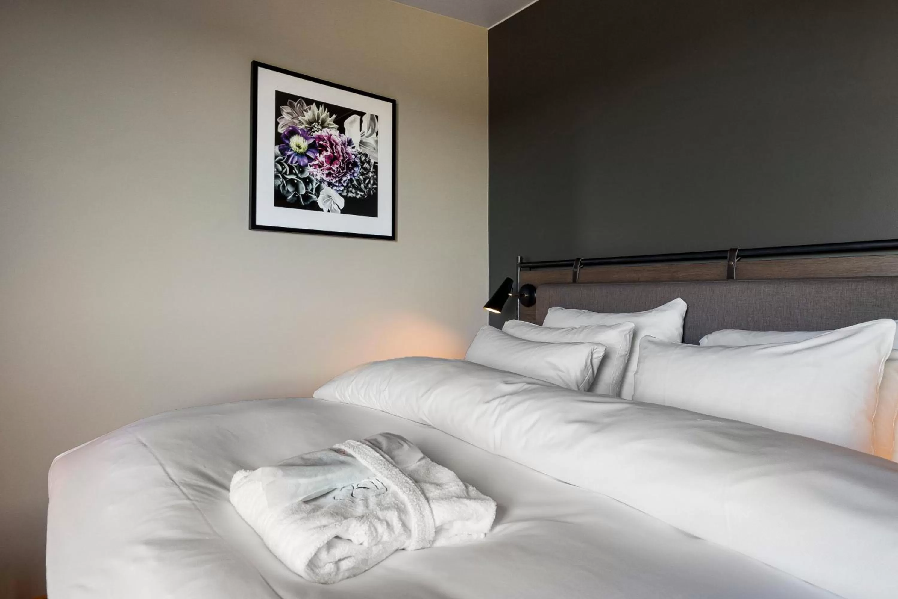 Bed in Lily Country Club