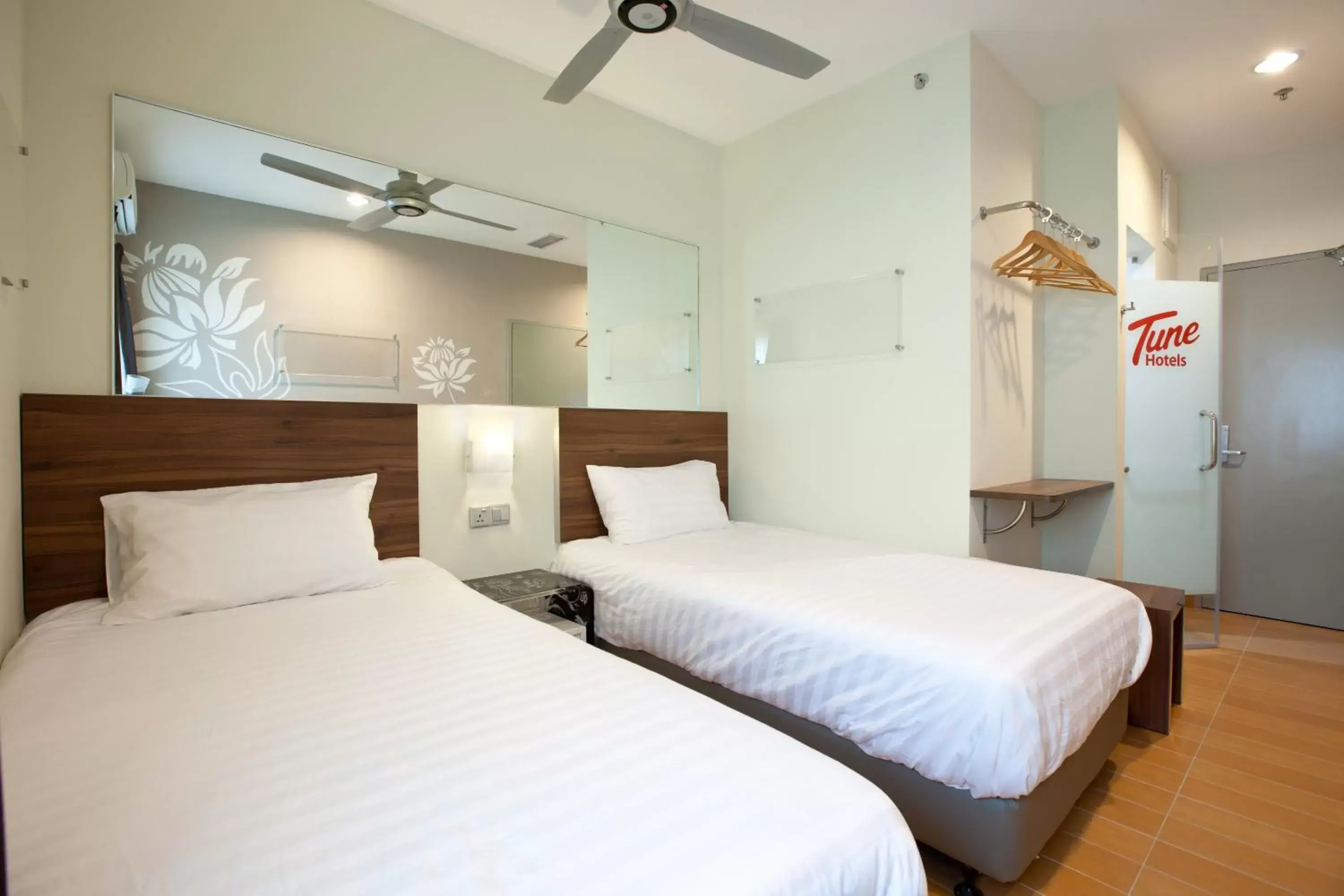 Bedroom, Bed in Tune Hotel – Kota Bharu City Centre