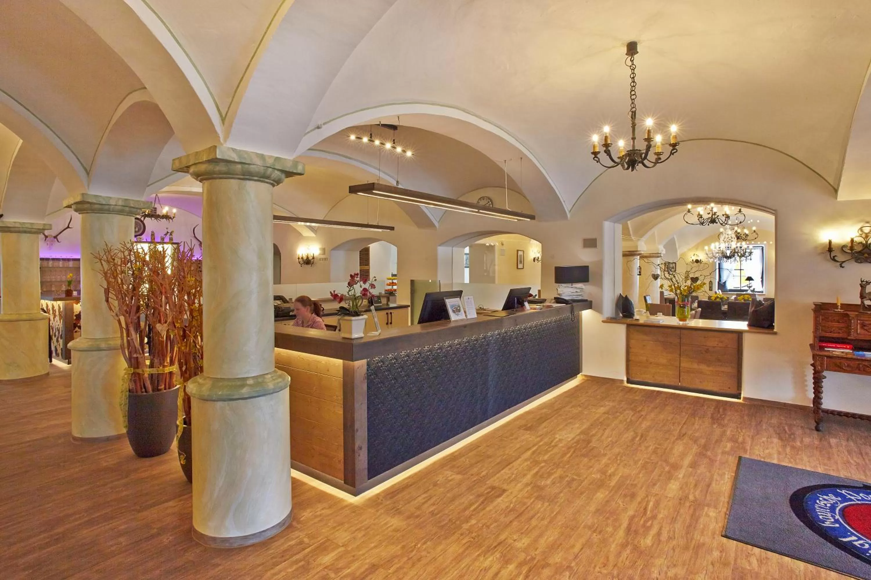 Lobby or reception in Hotel Sauerlacher Post