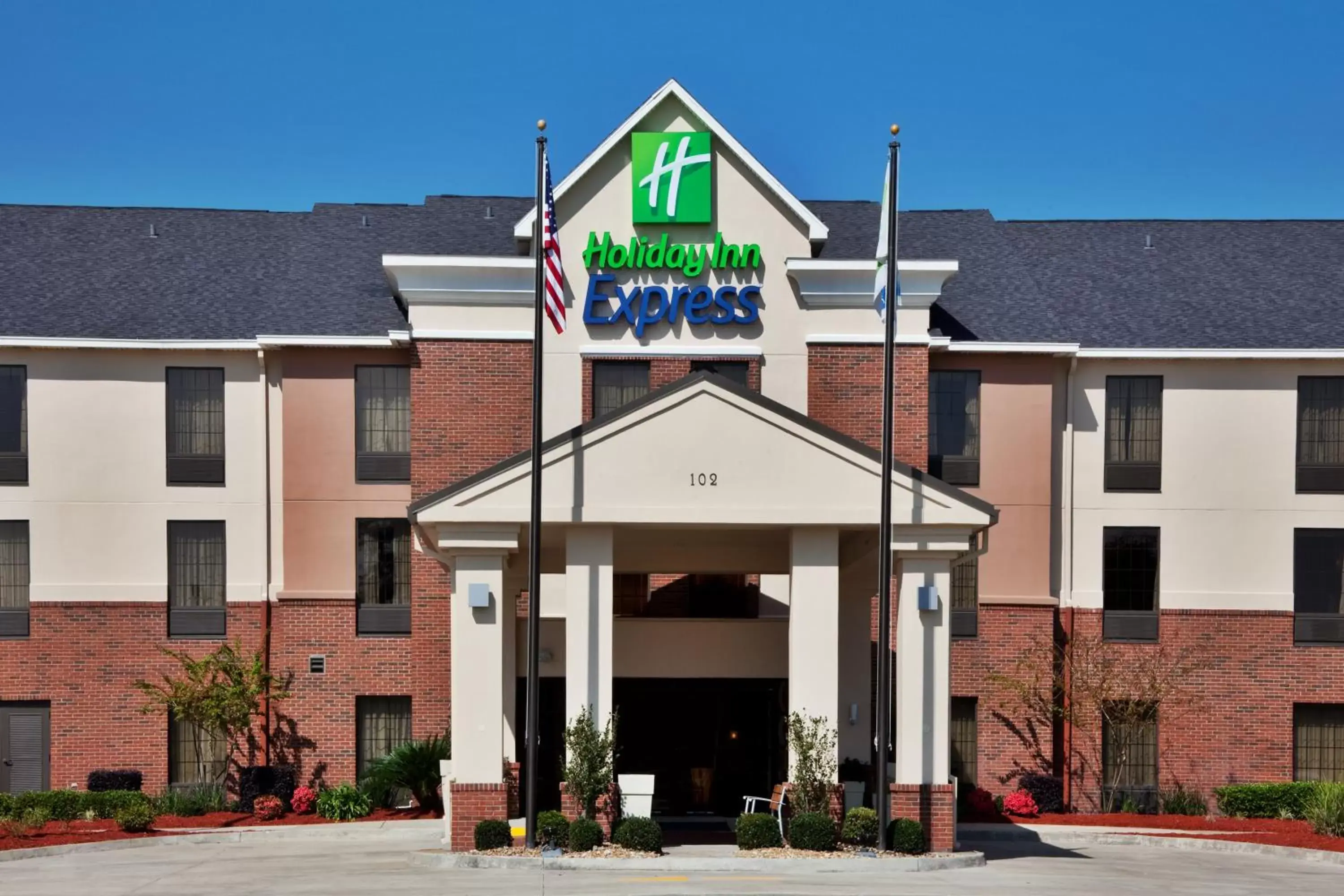 Property Building in Holiday Inn Express & Suites Sulphur - Lake Charles, an IHG Hotel