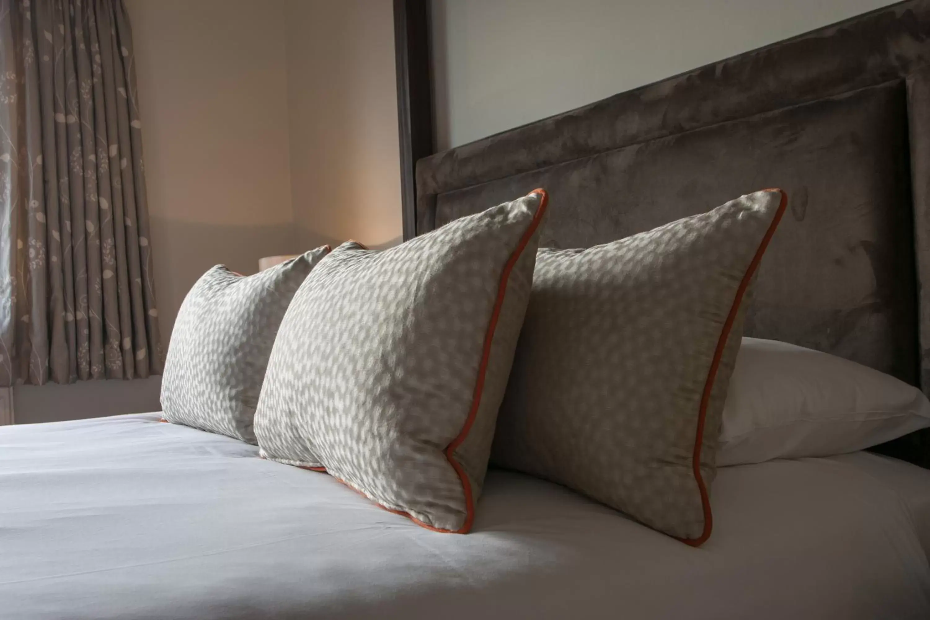 Decorative detail, Bed in Stirrups Hotel