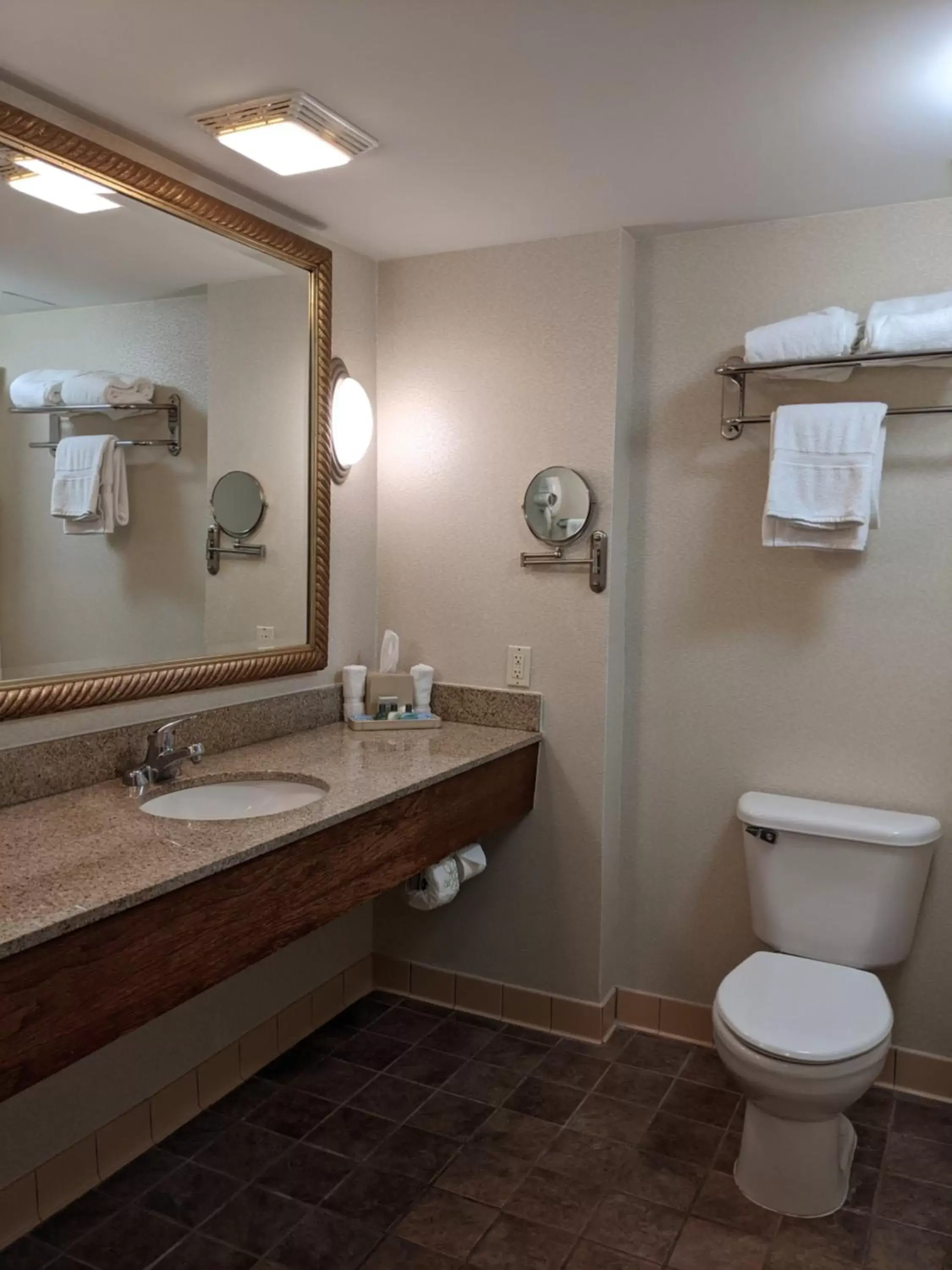 Bathroom in Rod 'N' Reel Resort