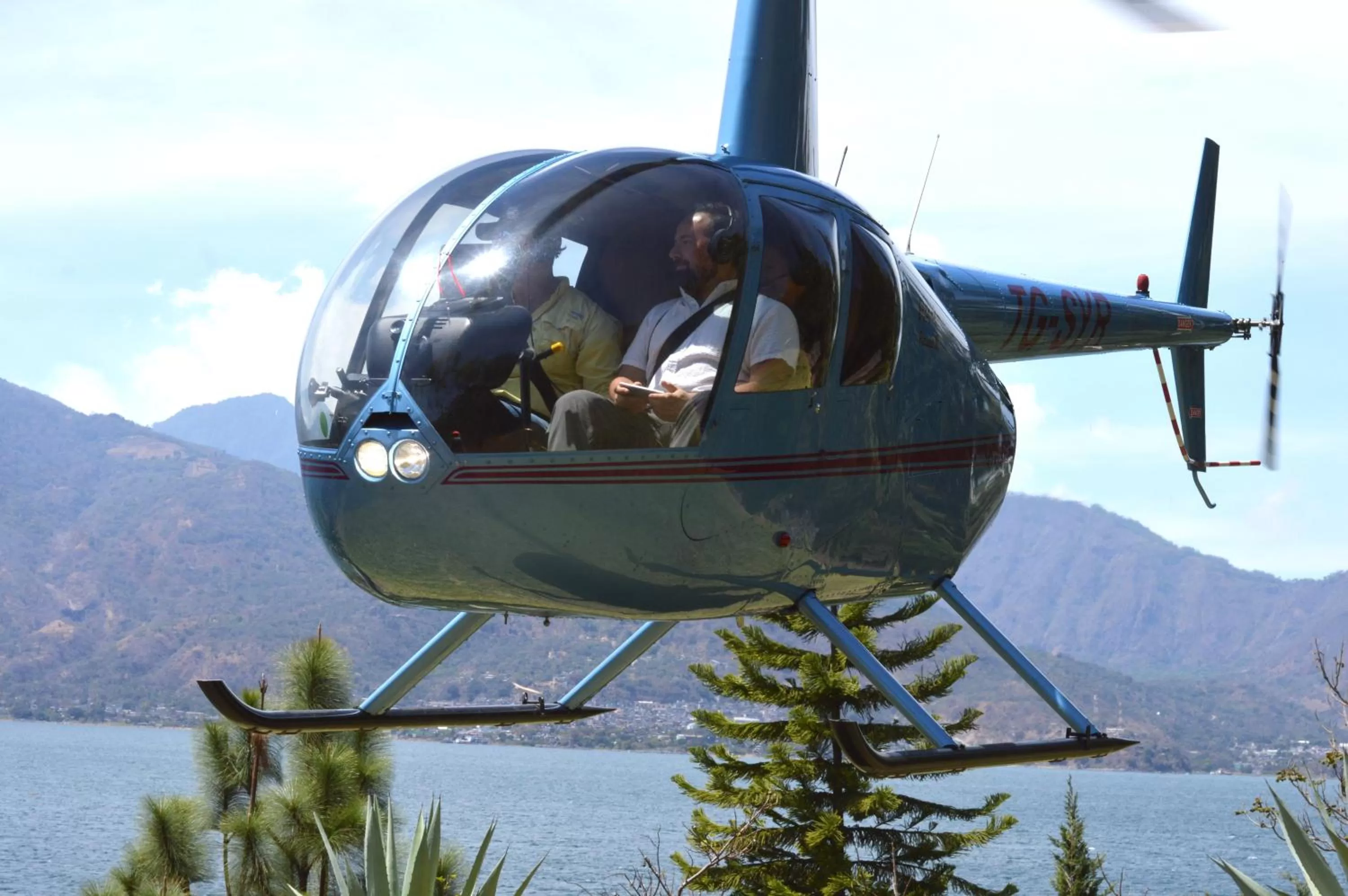 People in Anzan Atitlan