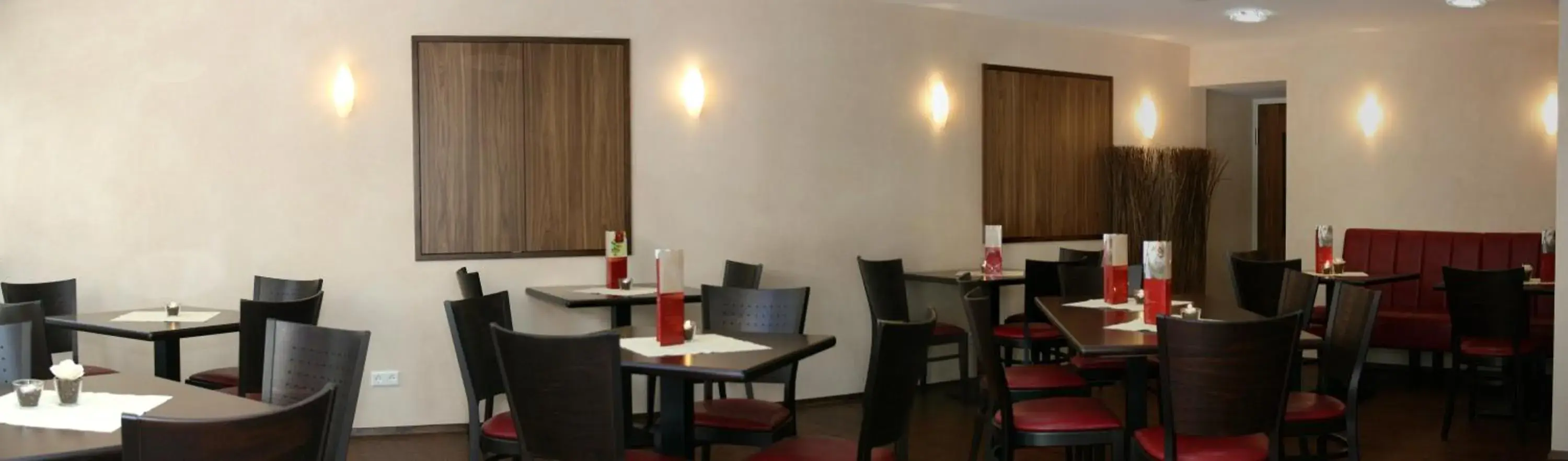 Restaurant/Places to Eat in Hotel & Restaurant Lamm