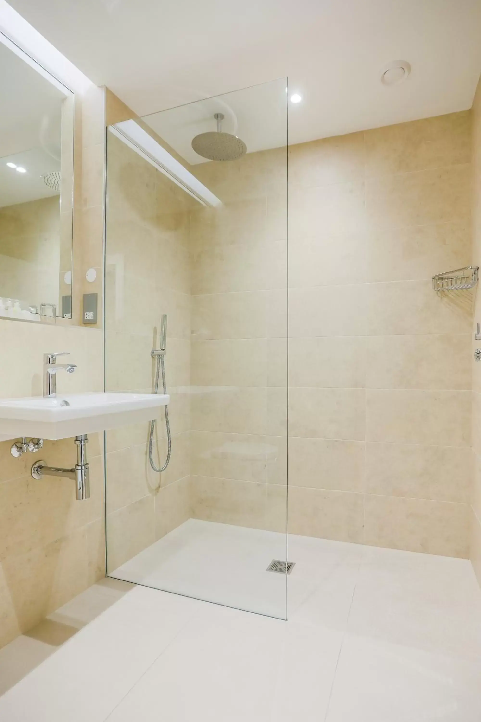 Bathroom in Claremont Hotel