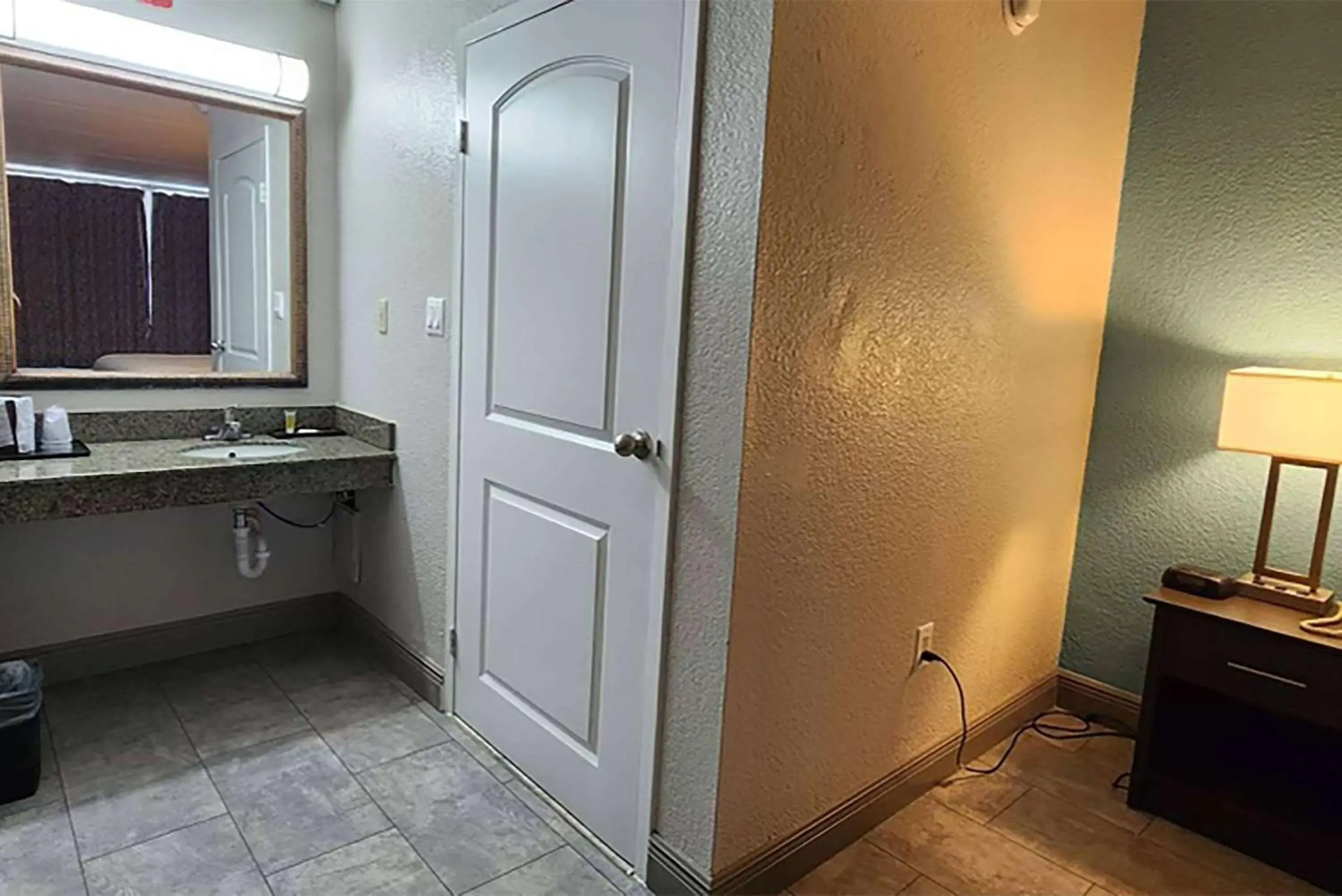 Photo of the whole room, Bathroom in Travelodge by Wyndham Kingsland GA