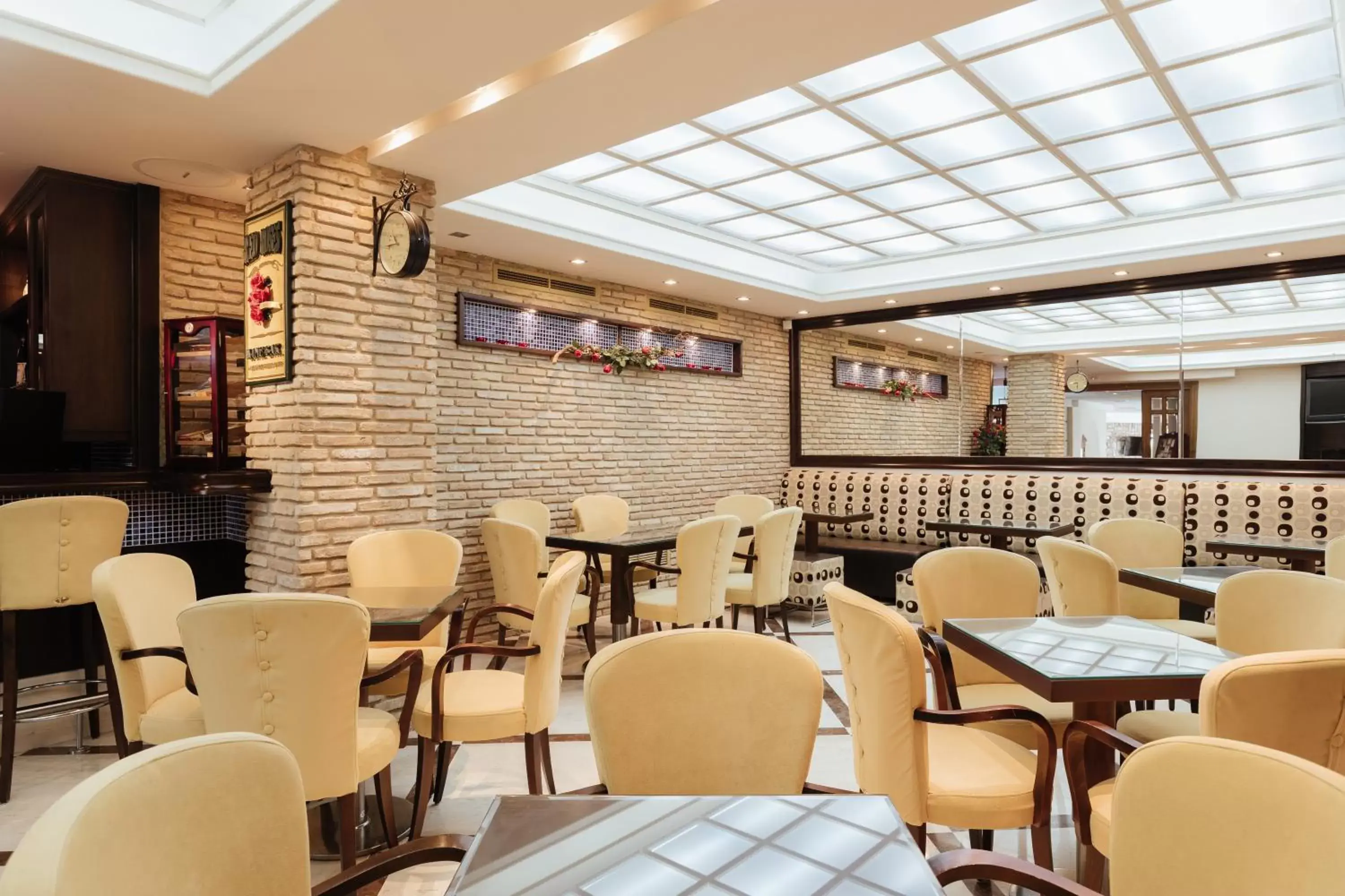 Lounge or bar in Akti Taygetos - Conference Resort Lounge or bar in Akti Taygetos - Conference Resort