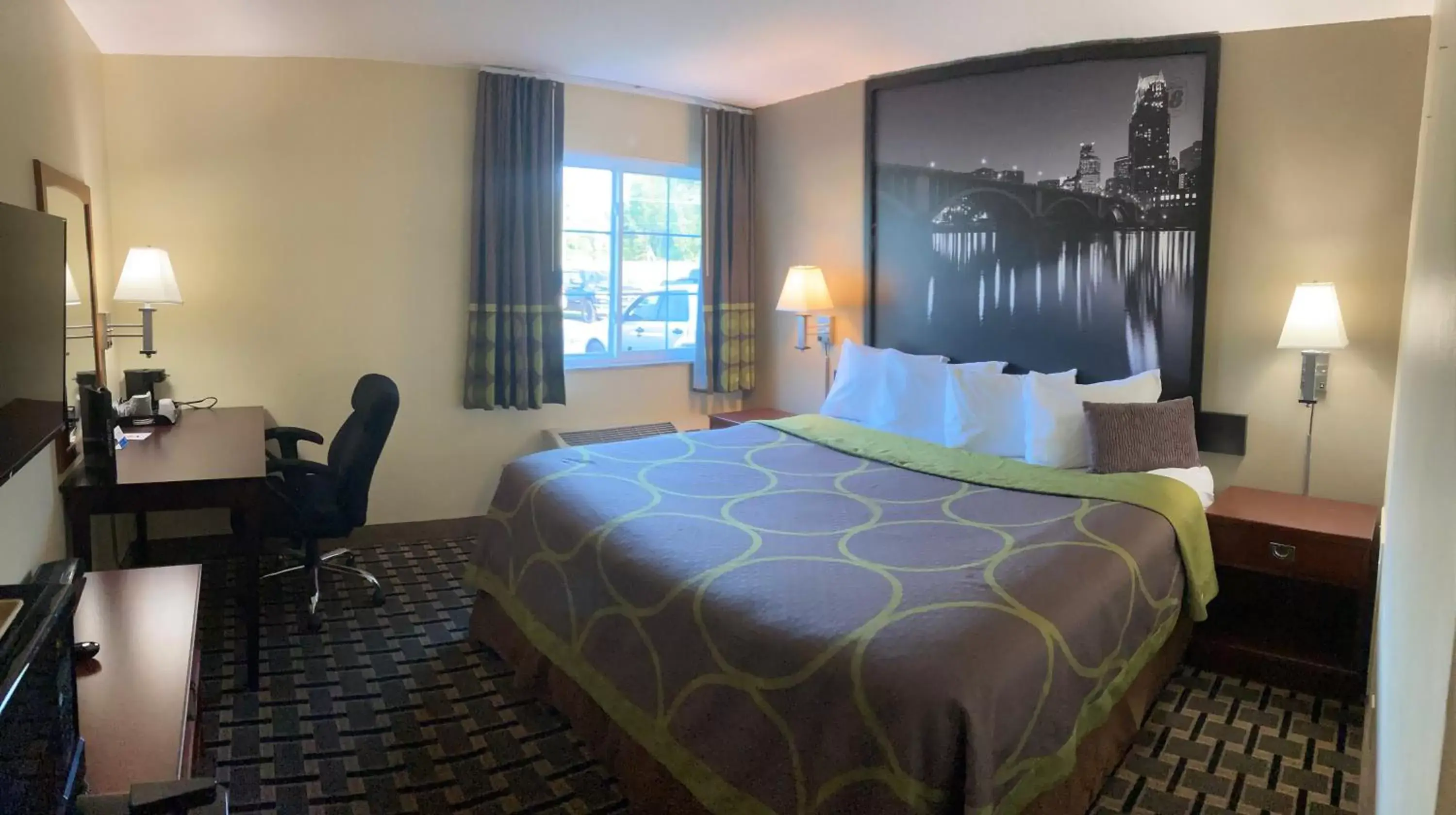 Bed in Super 8 by Wyndham Chisago City Bed in Super 8 by Wyndham Chisago City