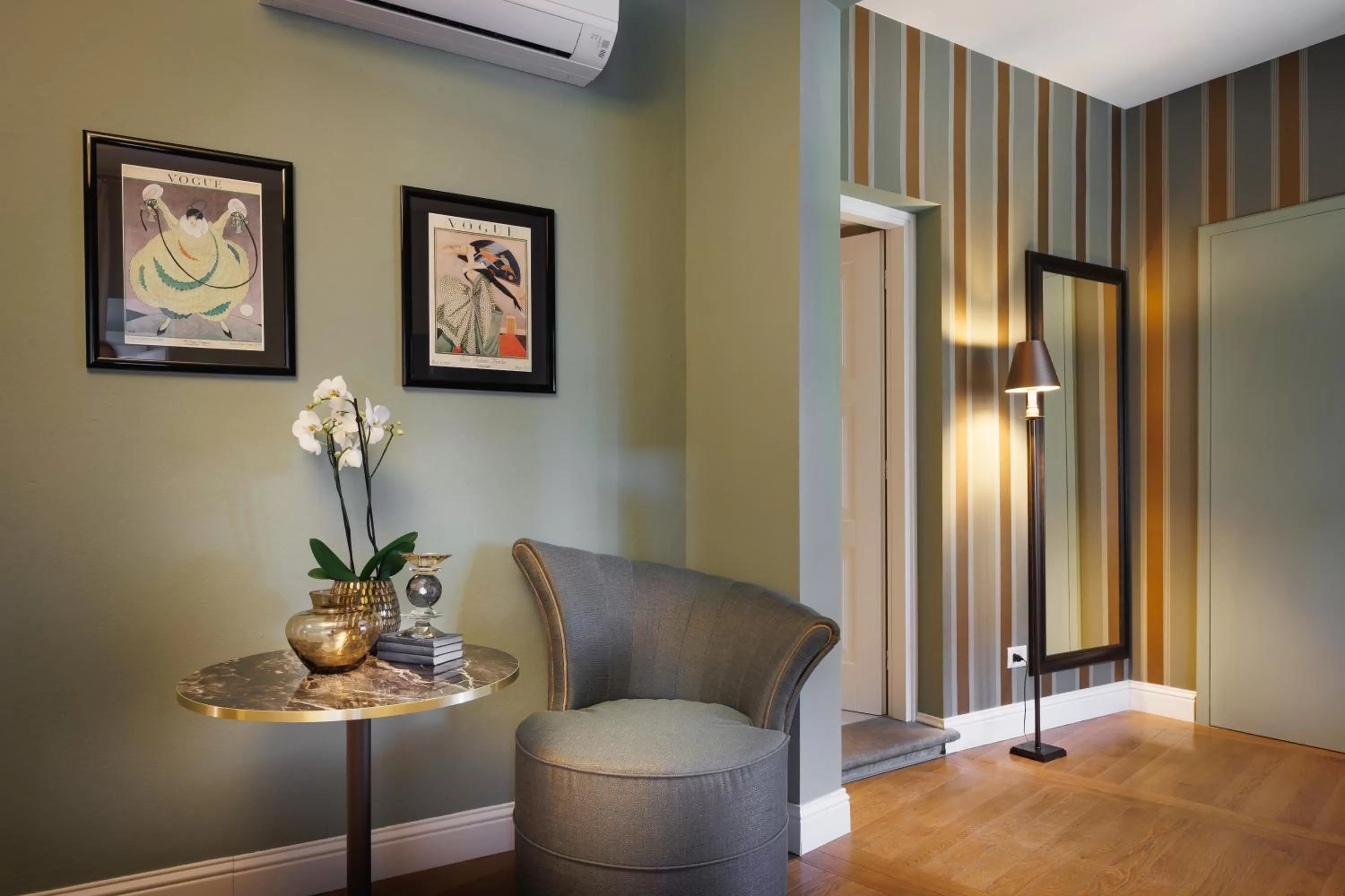 Decorative detail in Maison Santa Croce