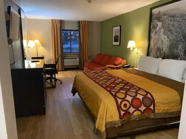 Bed in Super 8 by Wyndham West Memphis Bed in Super 8 by Wyndham West Memphis