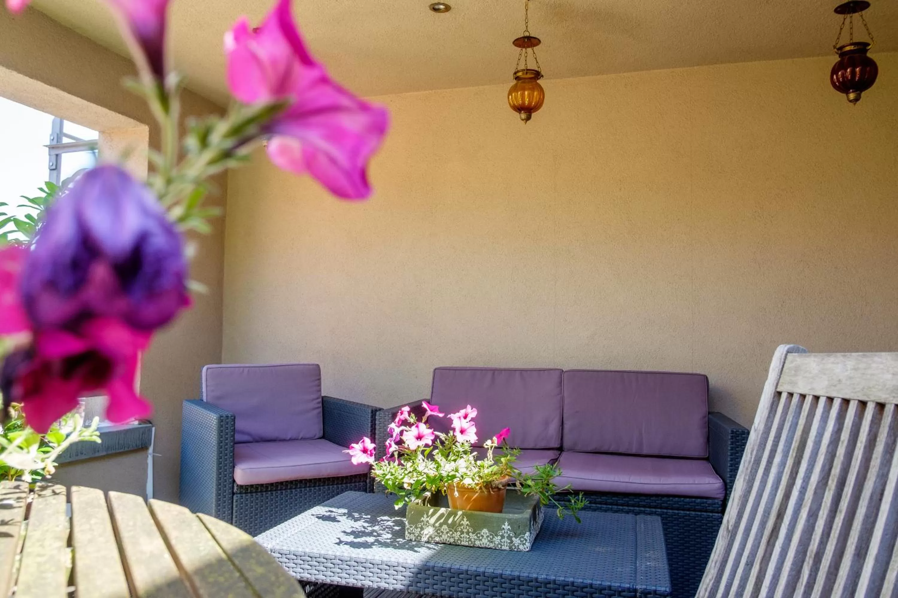 Living room in Hotel Diamonds and Pearls