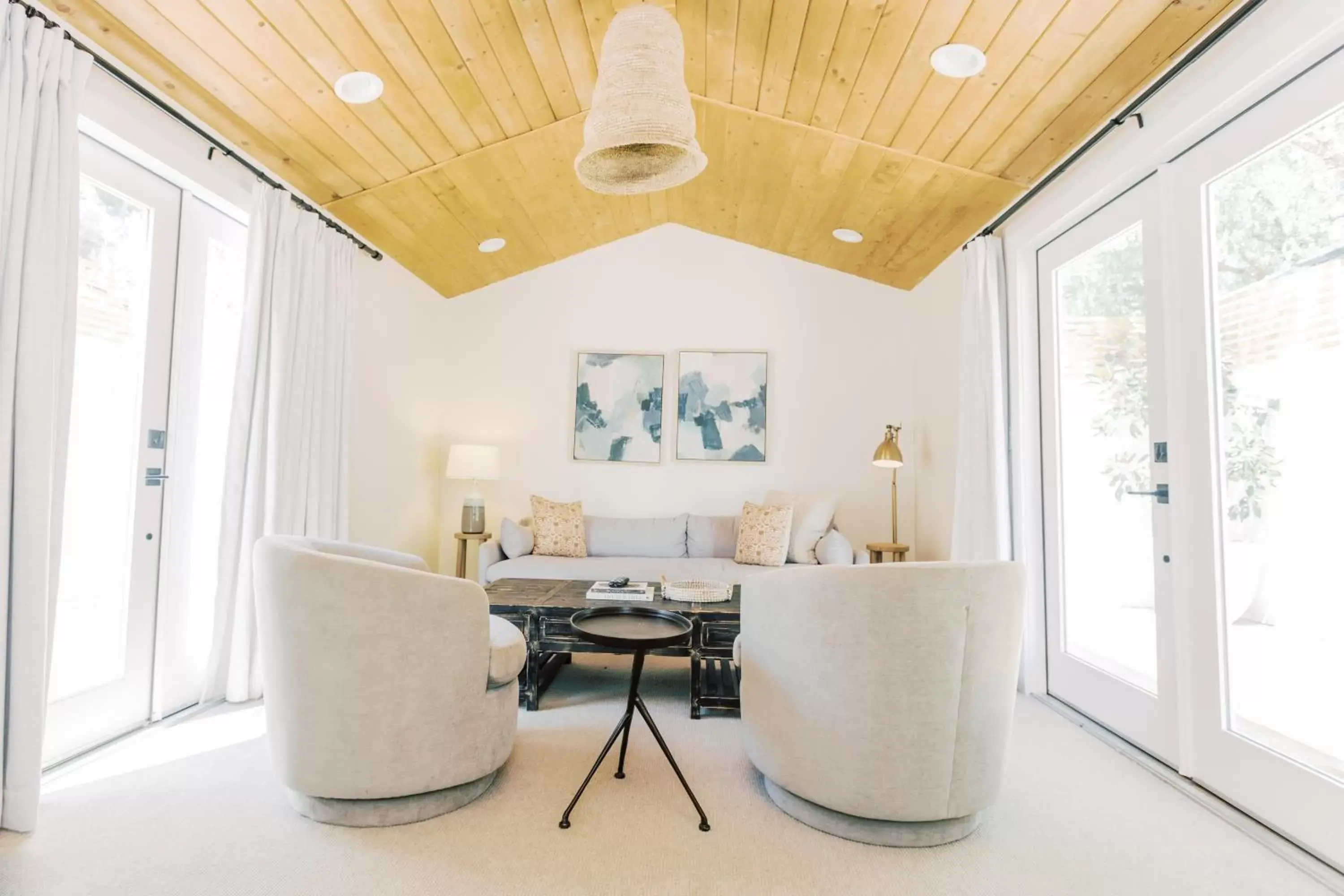 Living room, Seating Area in Calamigos Guest Ranch and Beach Club