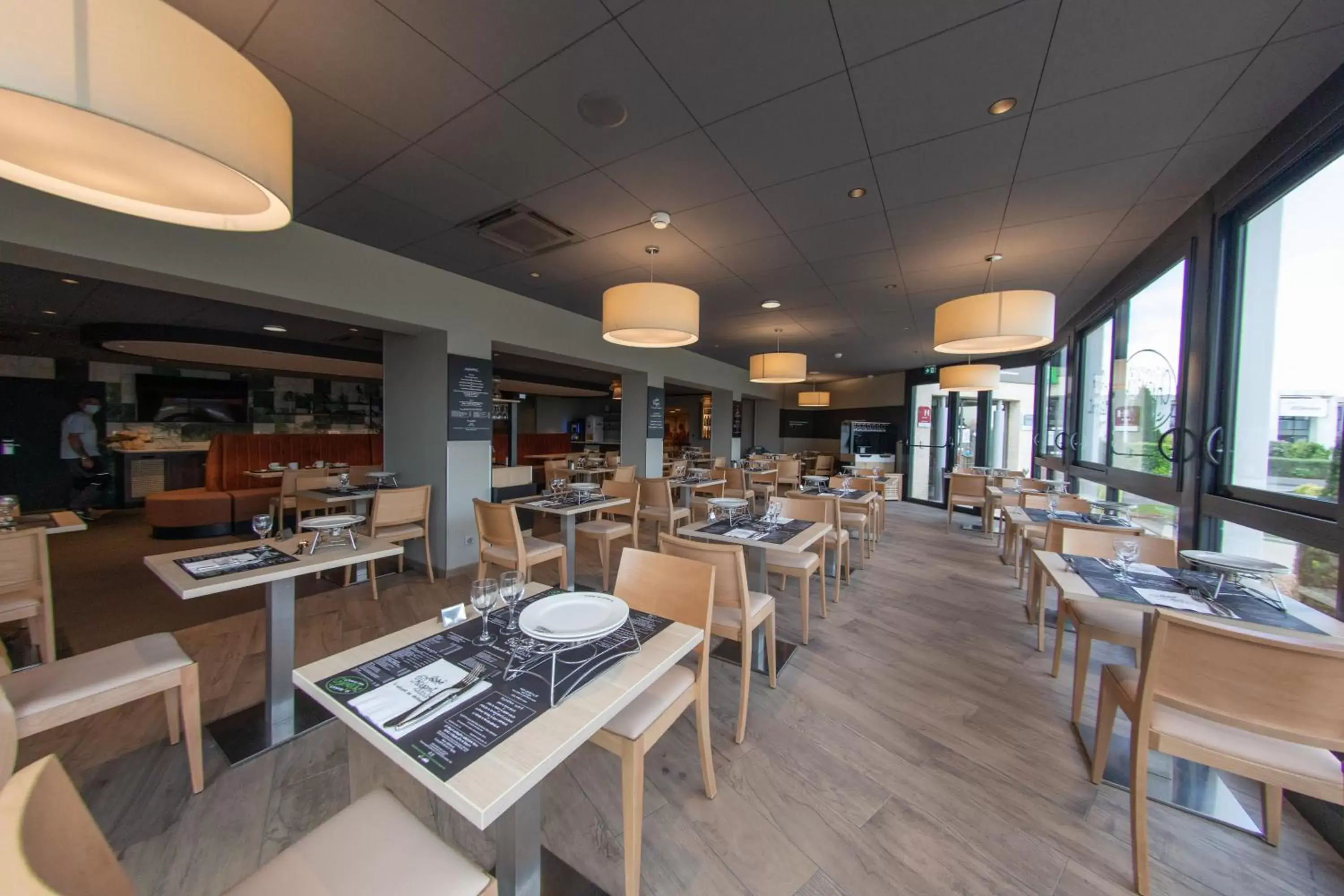 Restaurant/Places to Eat in ibis Styles Clermont-Ferrand Aéroport
