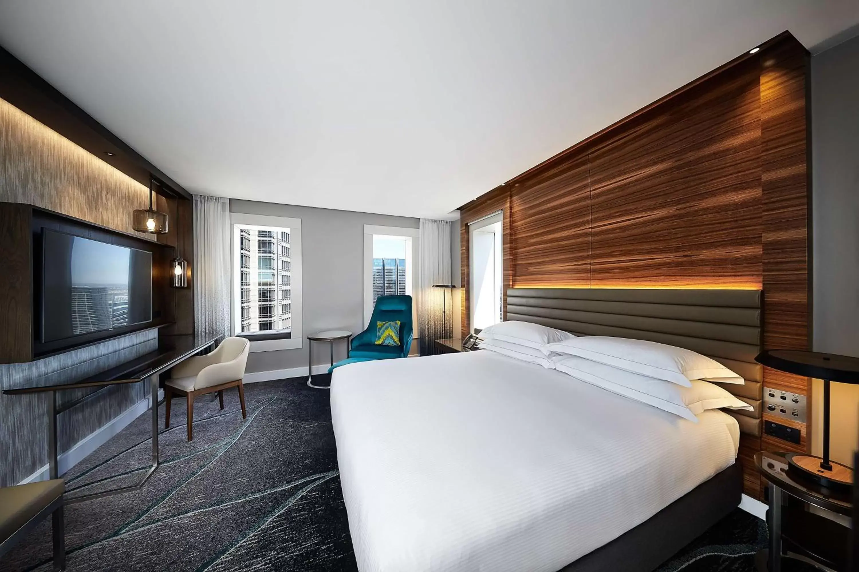 Bedroom, Bed in Hilton Sydney