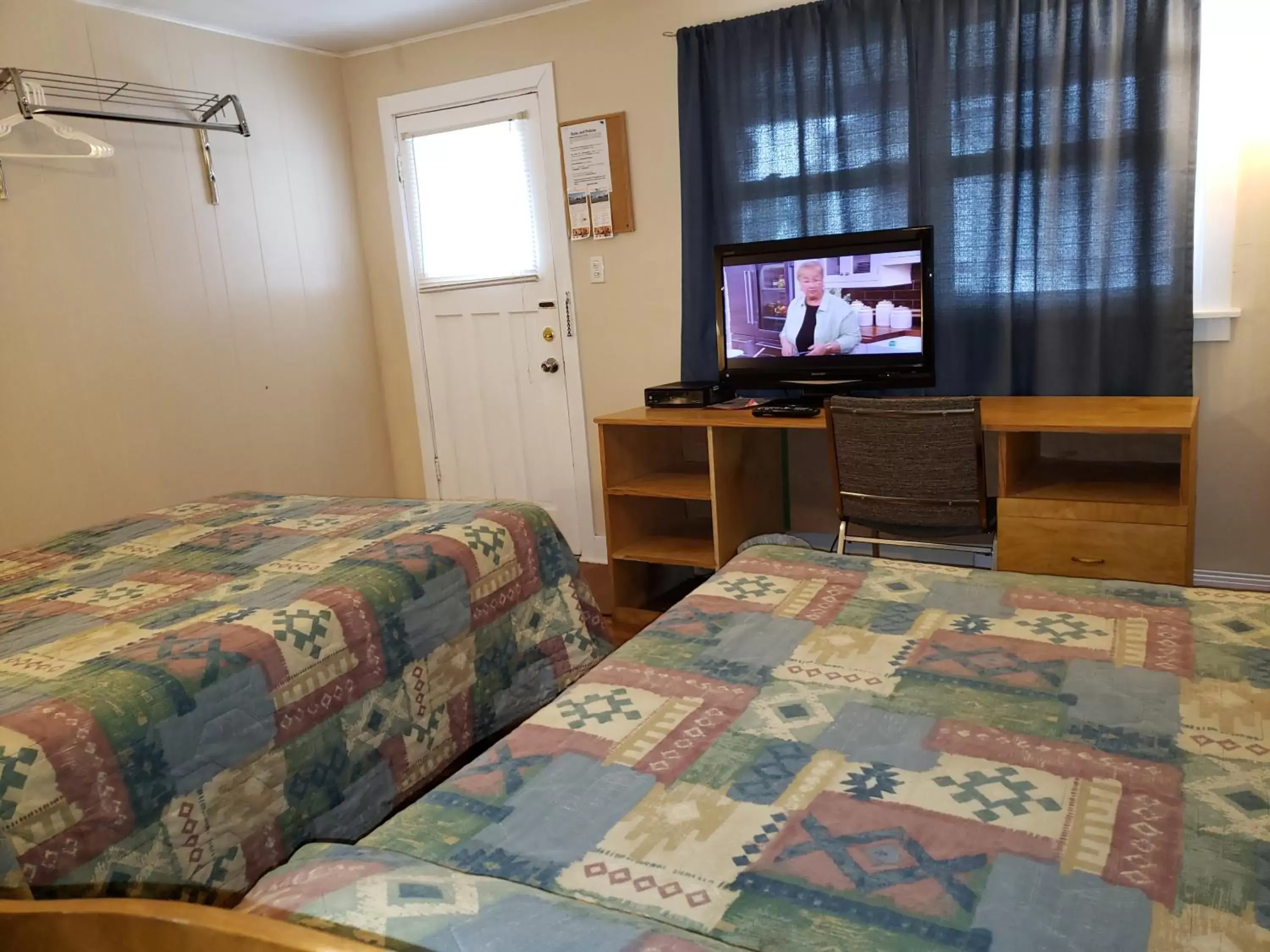 TV and multimedia, Bed in Regent Motel