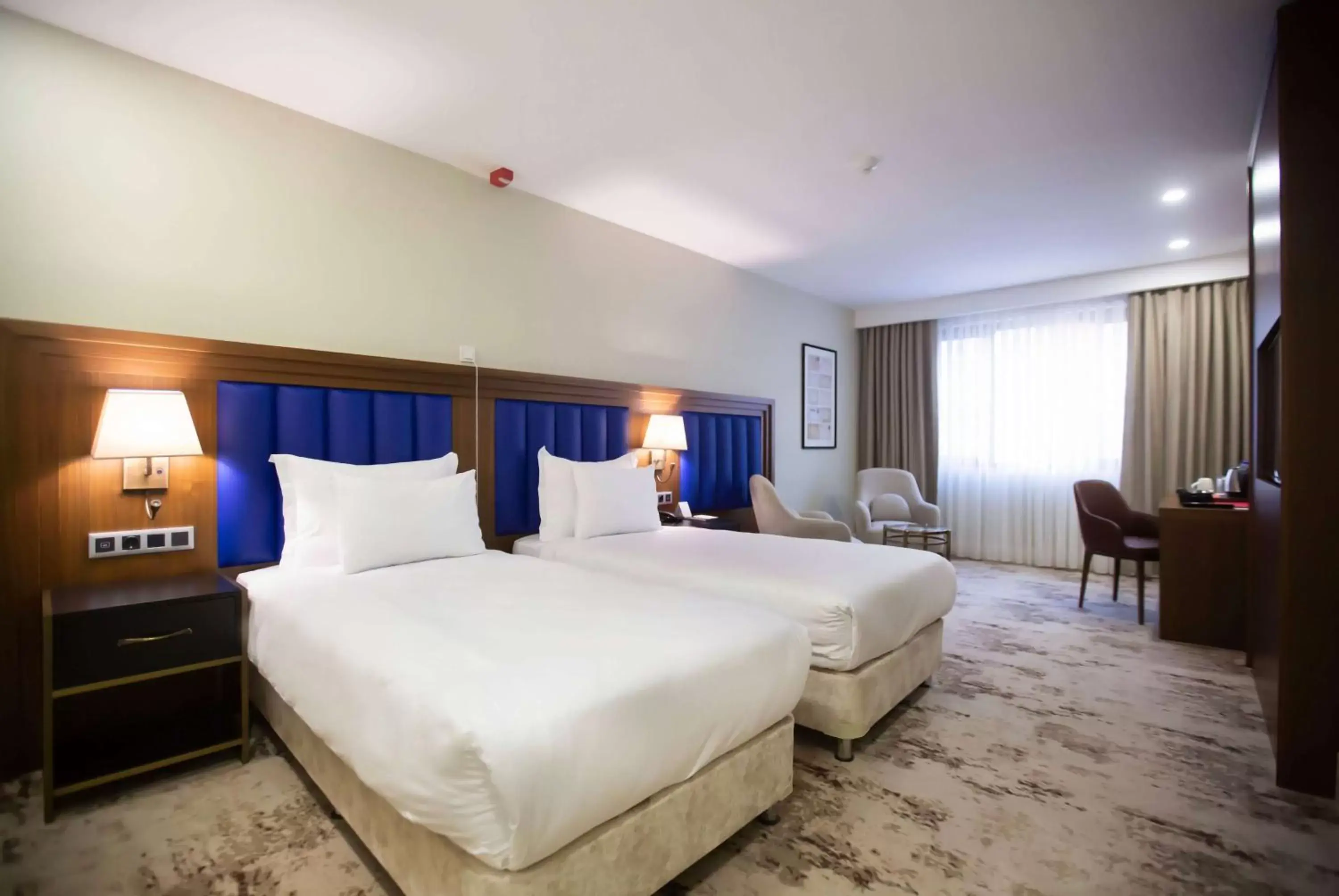 Photo of the whole room, Bed in Ramada Plaza Sultanahmet