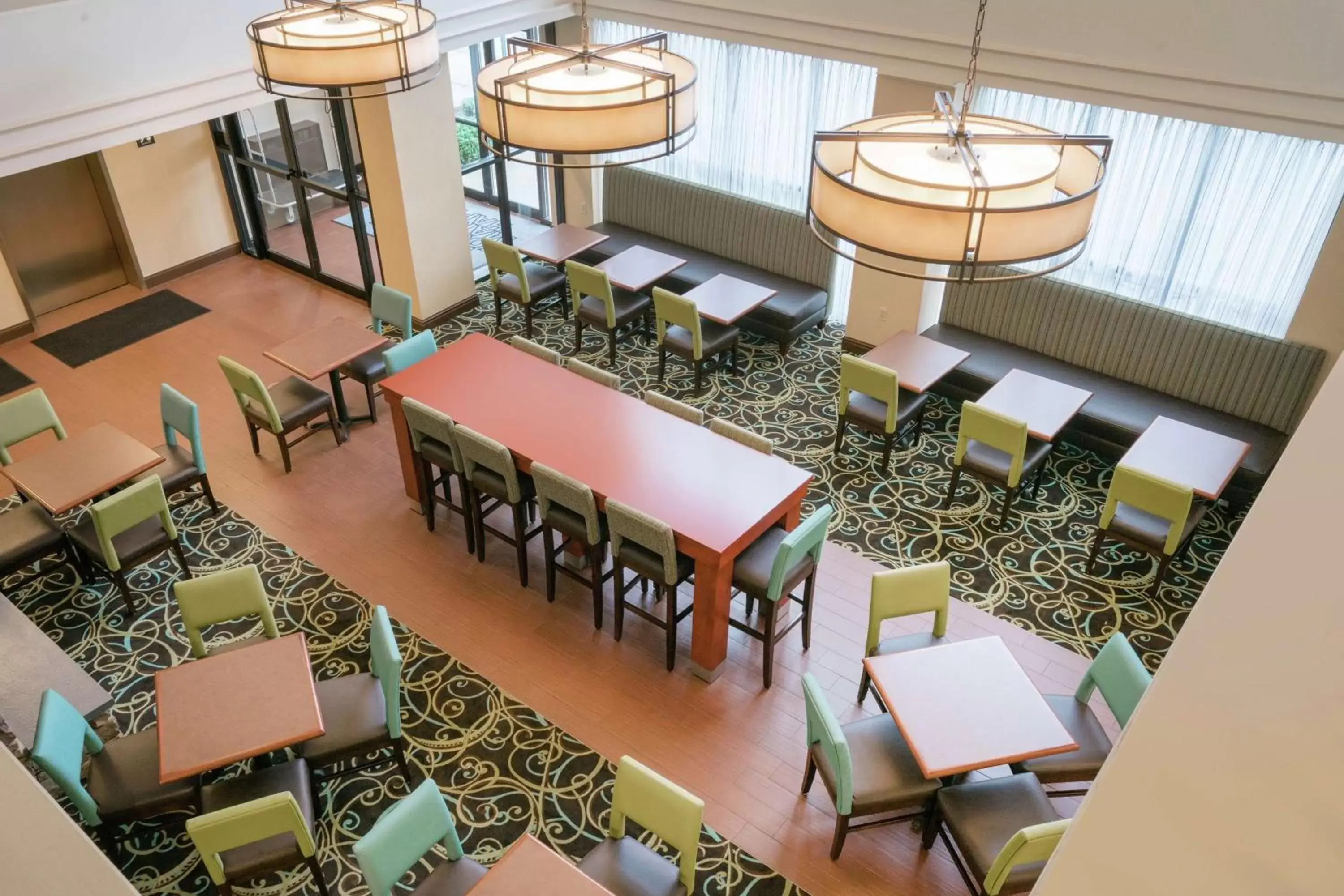 Restaurant/Places to Eat in Hampton Inn & Suites Valley Forge/Oaks