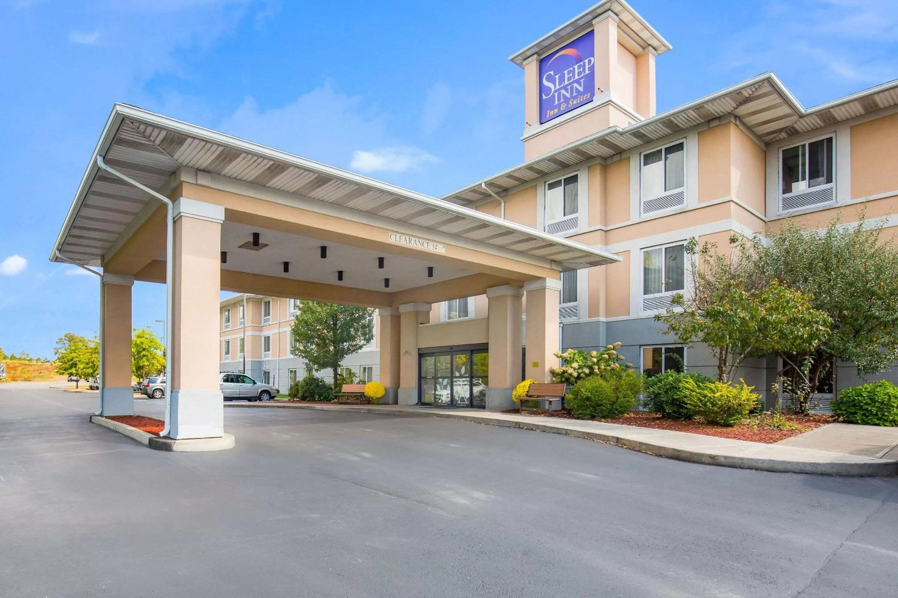 Sleep Inn & Suites Dunmore