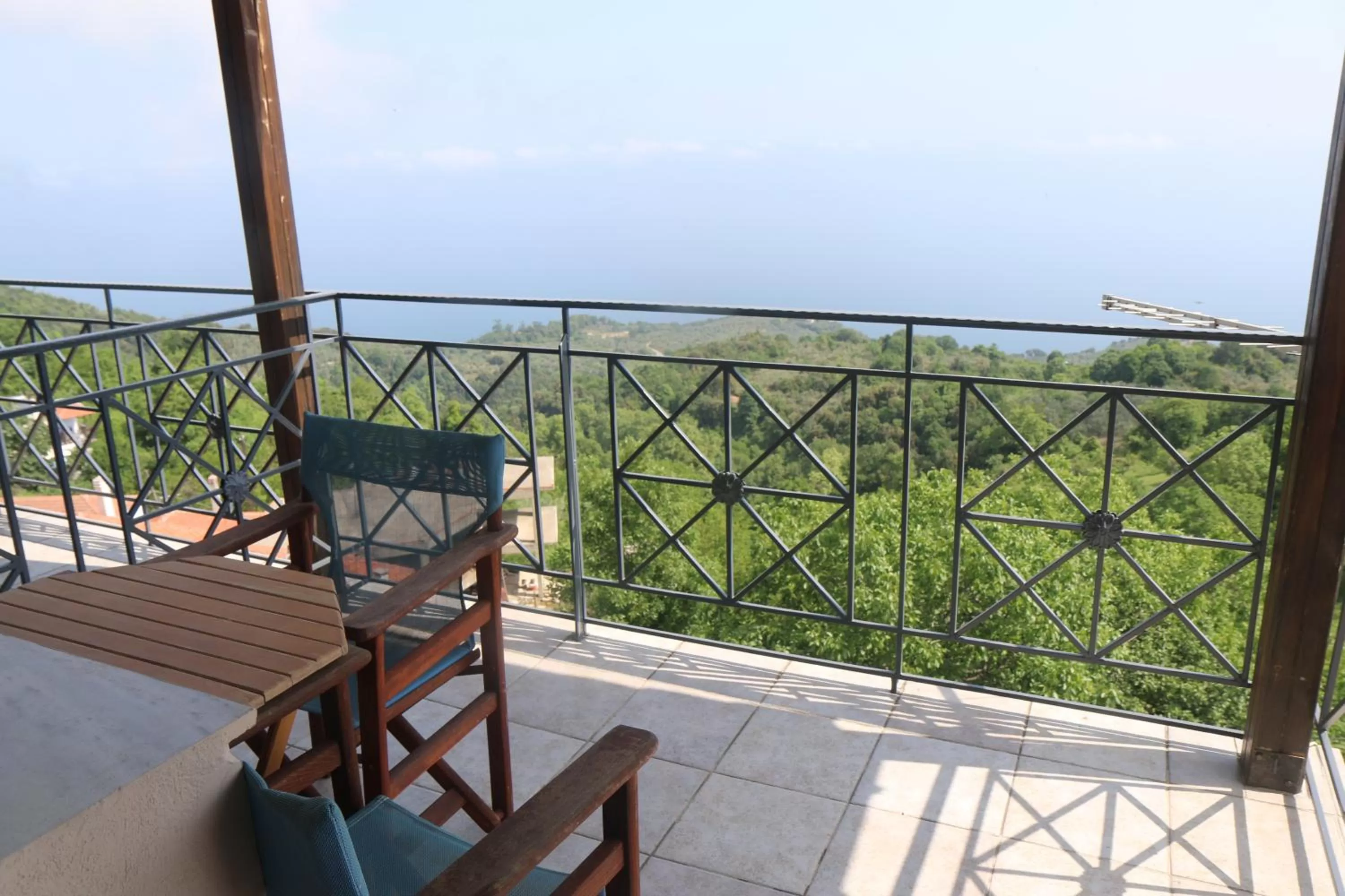 Patio in Hotel Christina - Happy Days