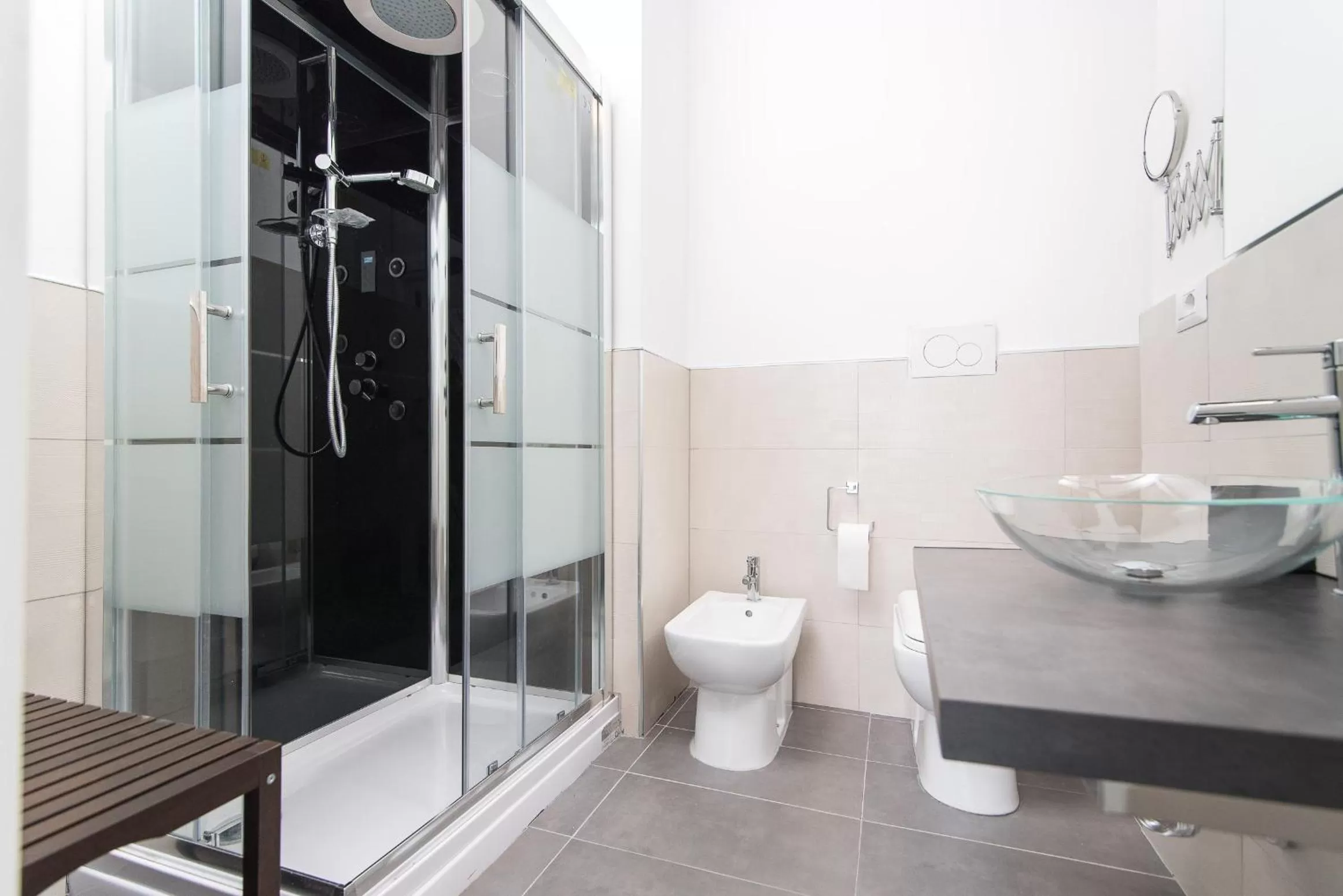 Bathroom in White Ostilia B&B