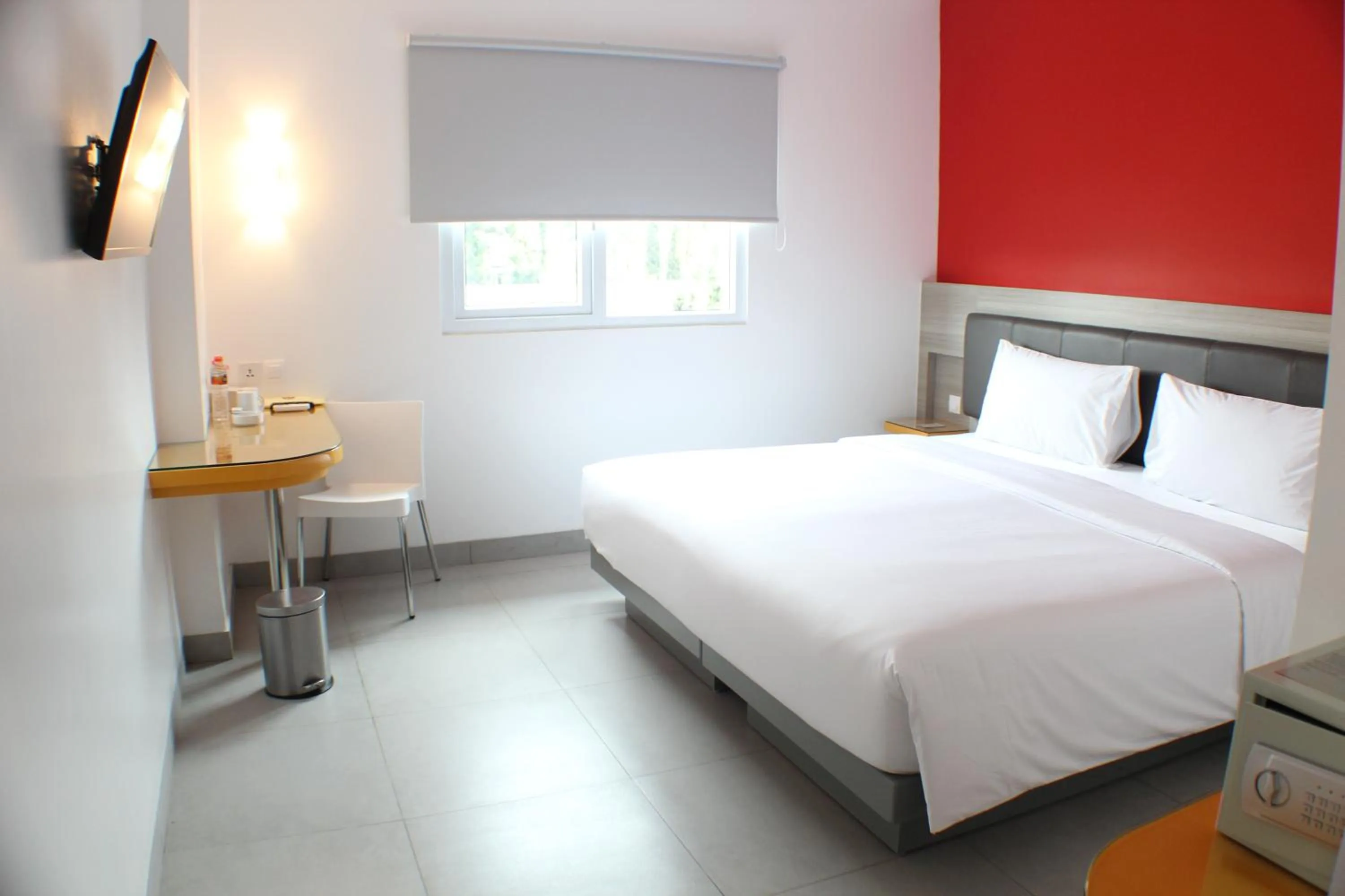 Day, Bed in Amaris Hotel Setiabudhi - Bandung