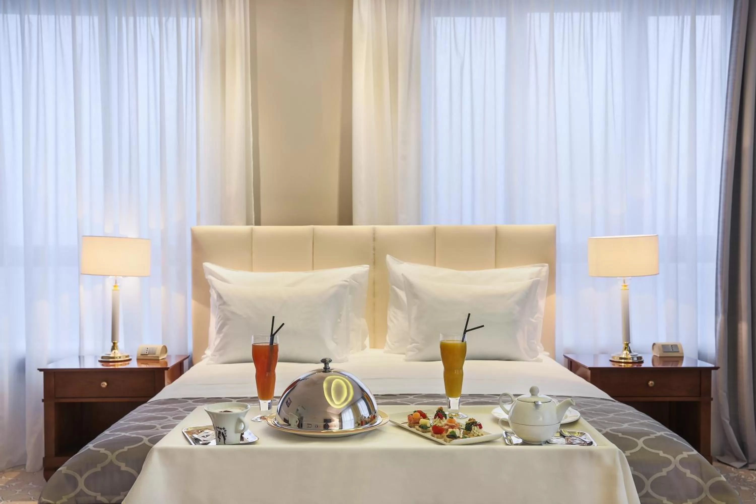 Bedroom, Bed in Hotel International Iasi