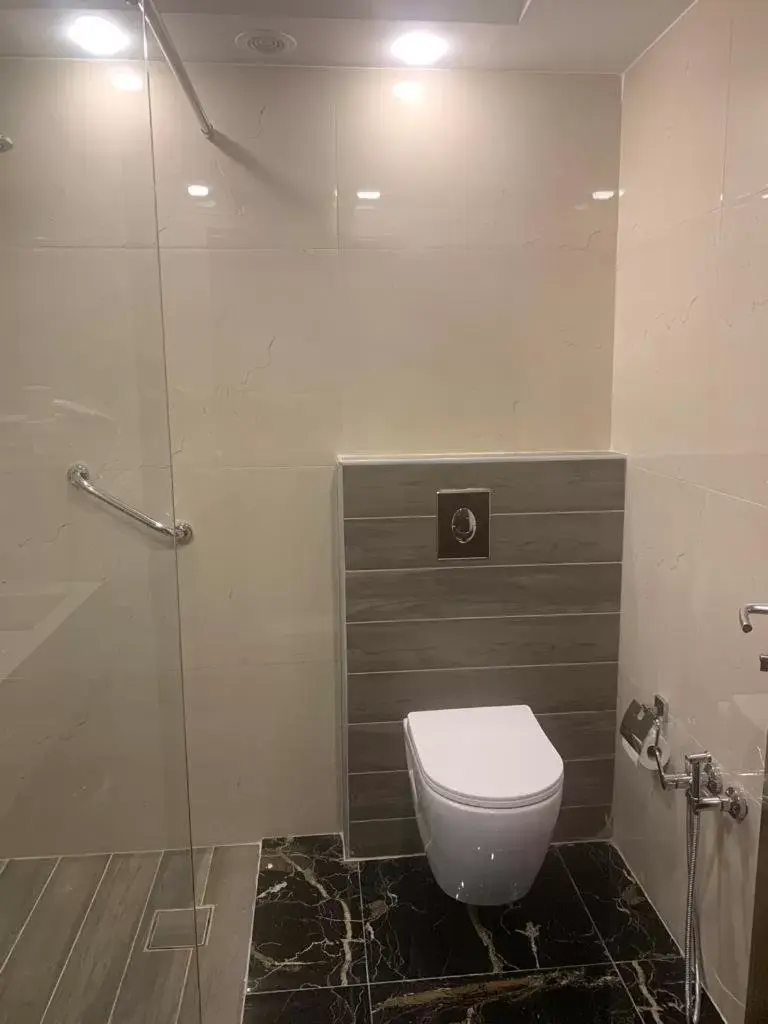 Bathroom in City Rose Hotel Suites