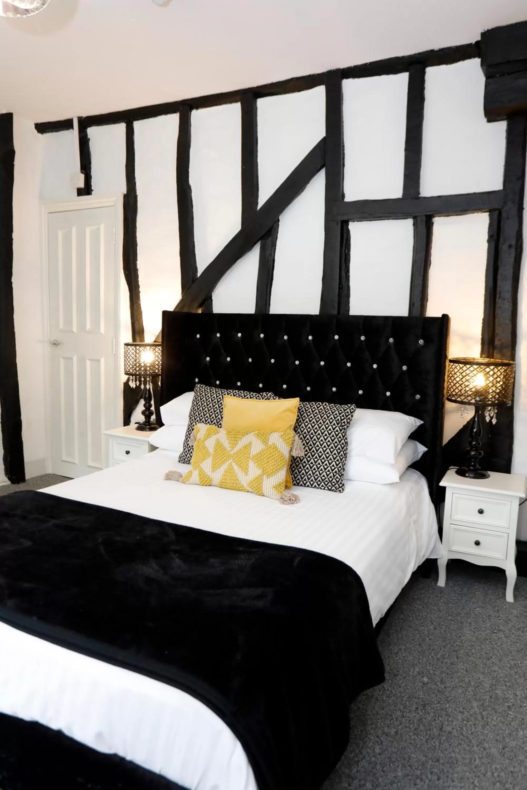 Bed in Bexley Village Hotel