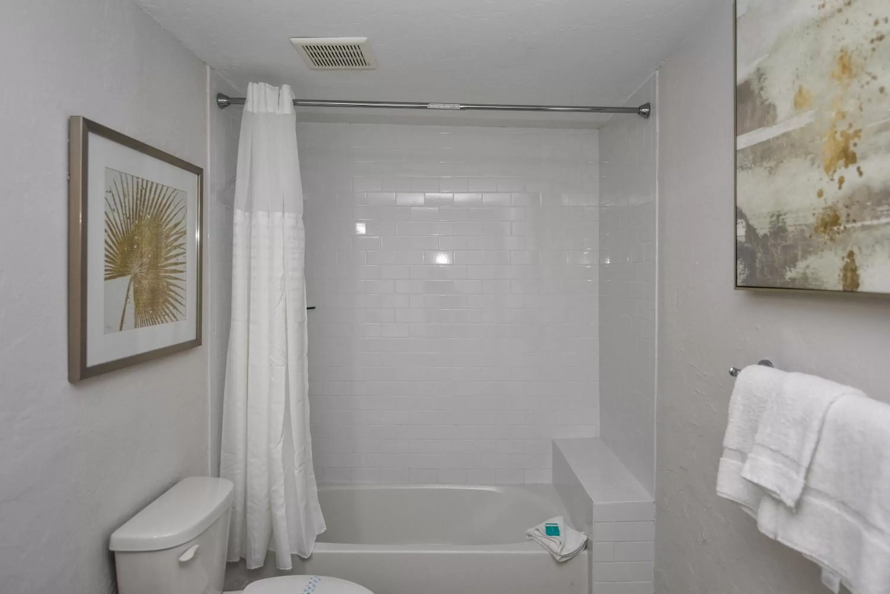 Shower, Bathroom in Tropical Breeze Resort