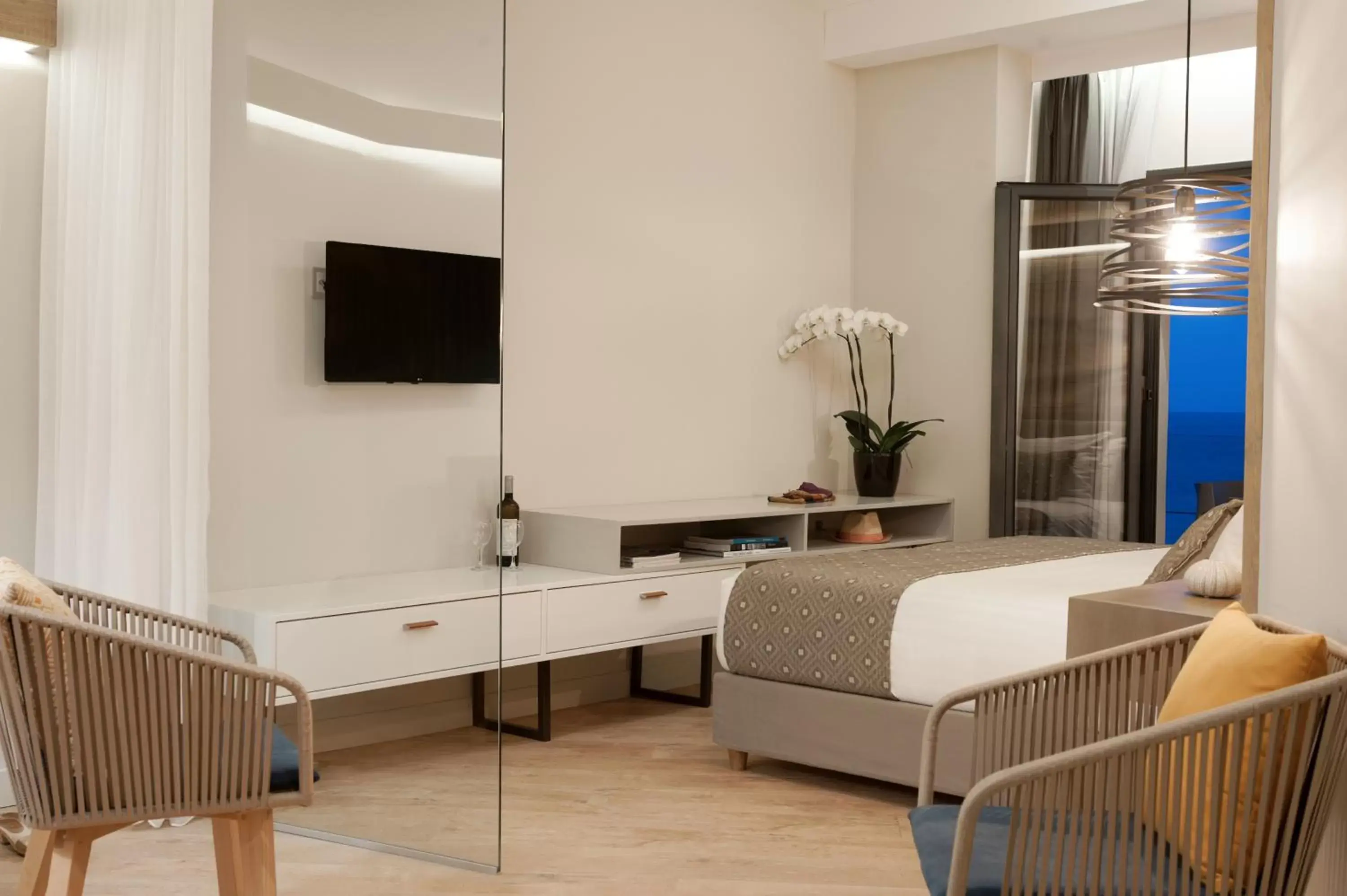 TV and multimedia, TV/Entertainment Center in Seasabelle Hotel near Athens Airport