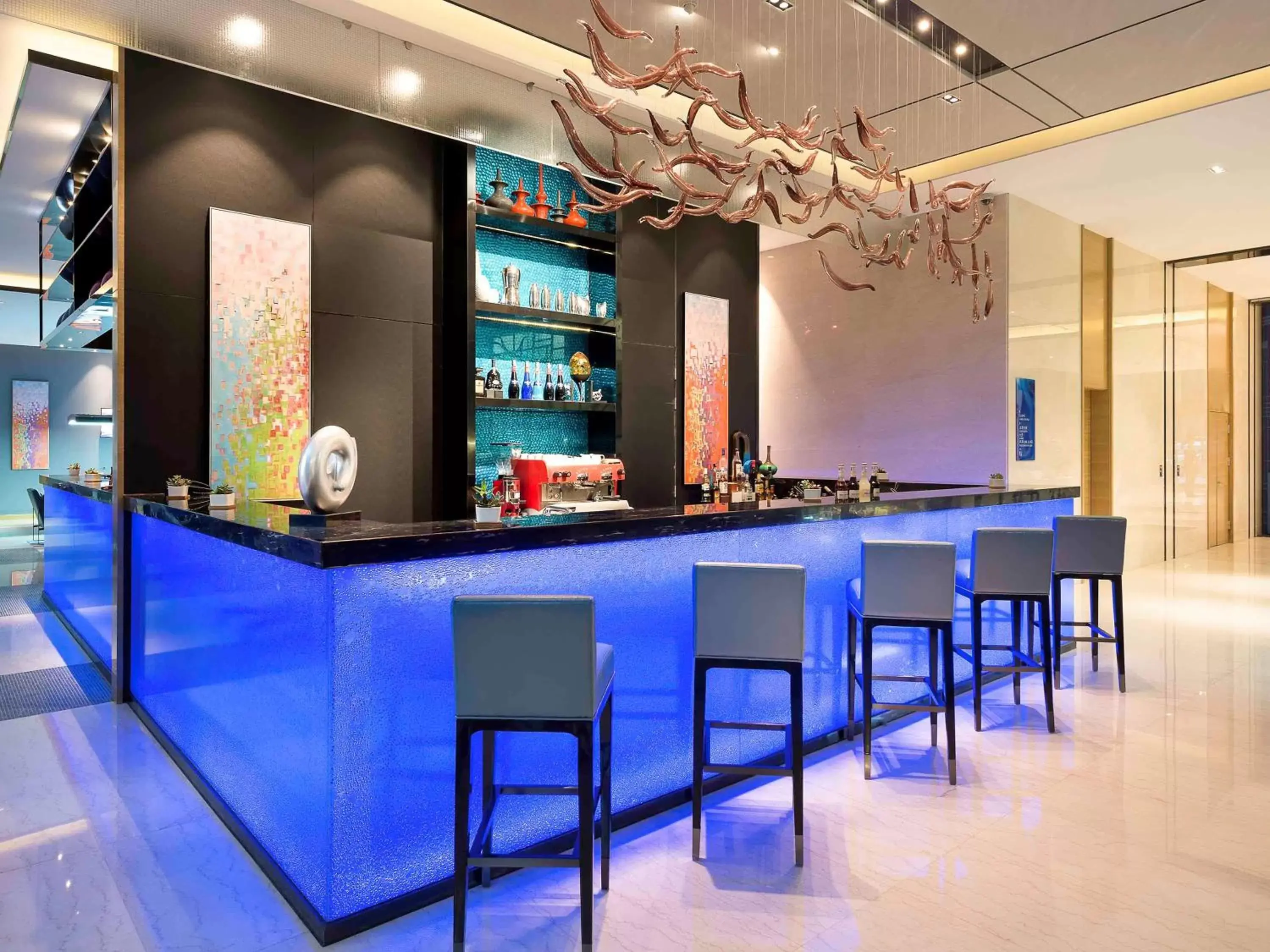 Lounge or bar in Novotel Ningbo East