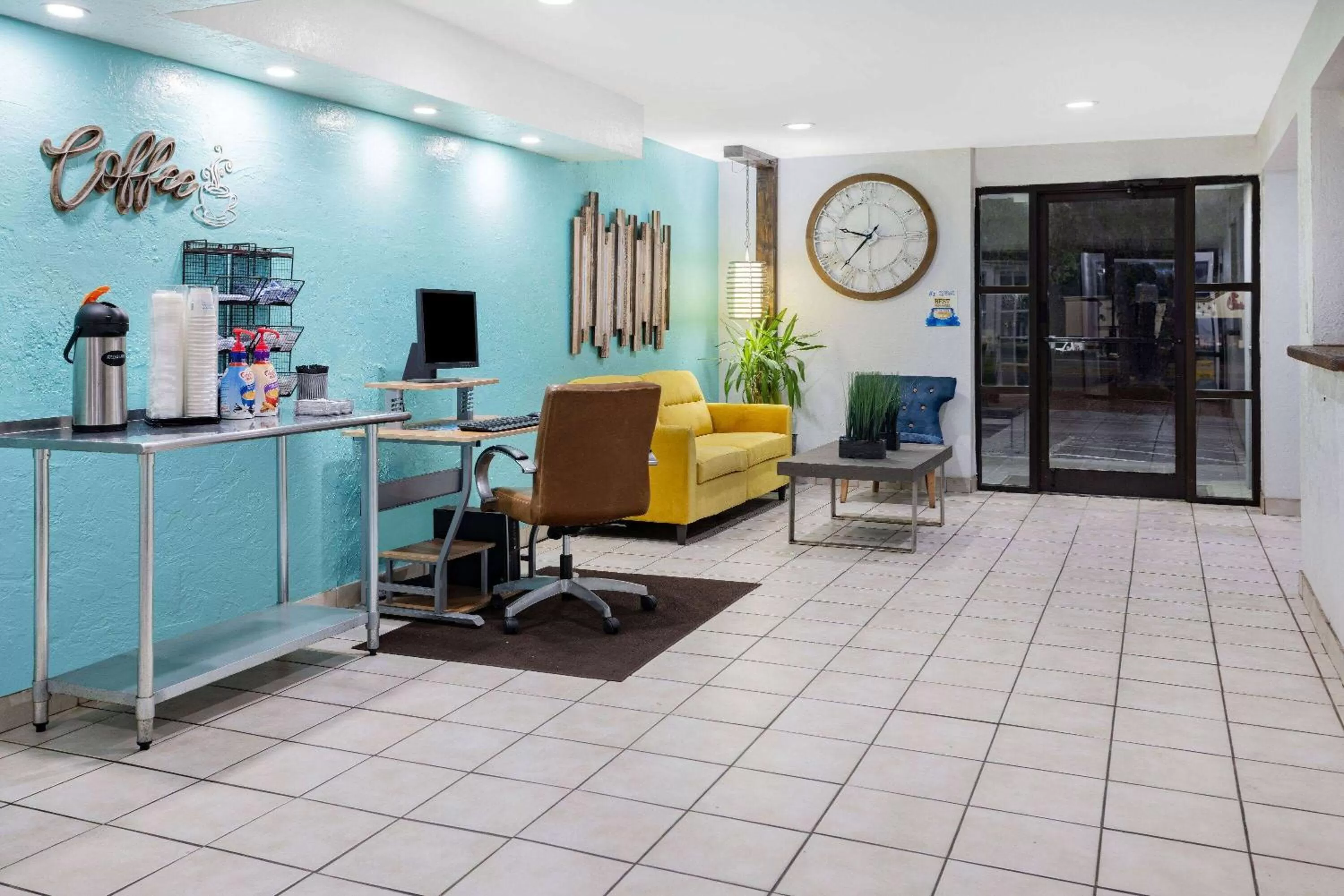 Lobby or reception in Days Inn by Wyndham Raleigh Glenwood-Crabtree