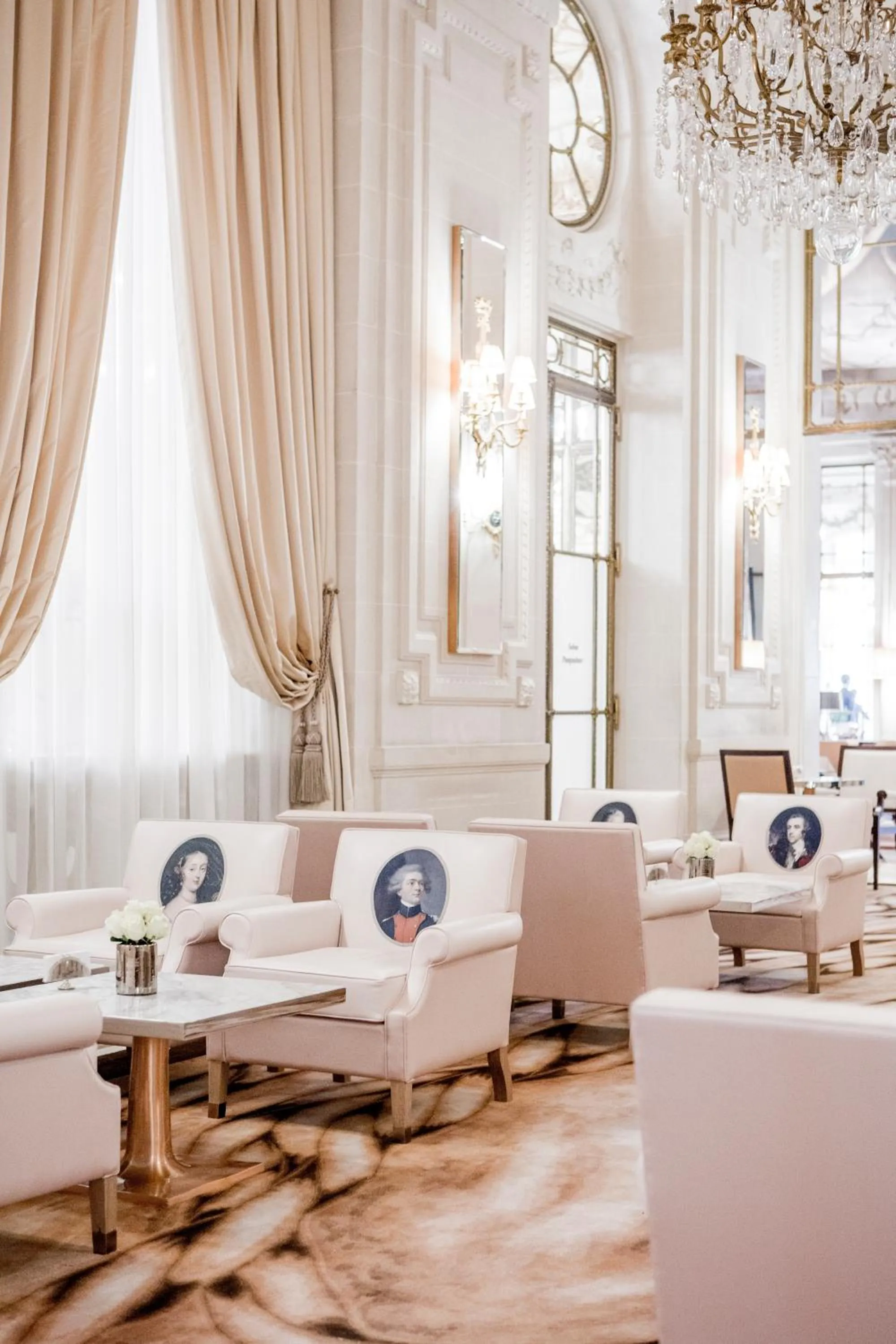 Lounge or bar in Le Meurice – Dorchester Collection